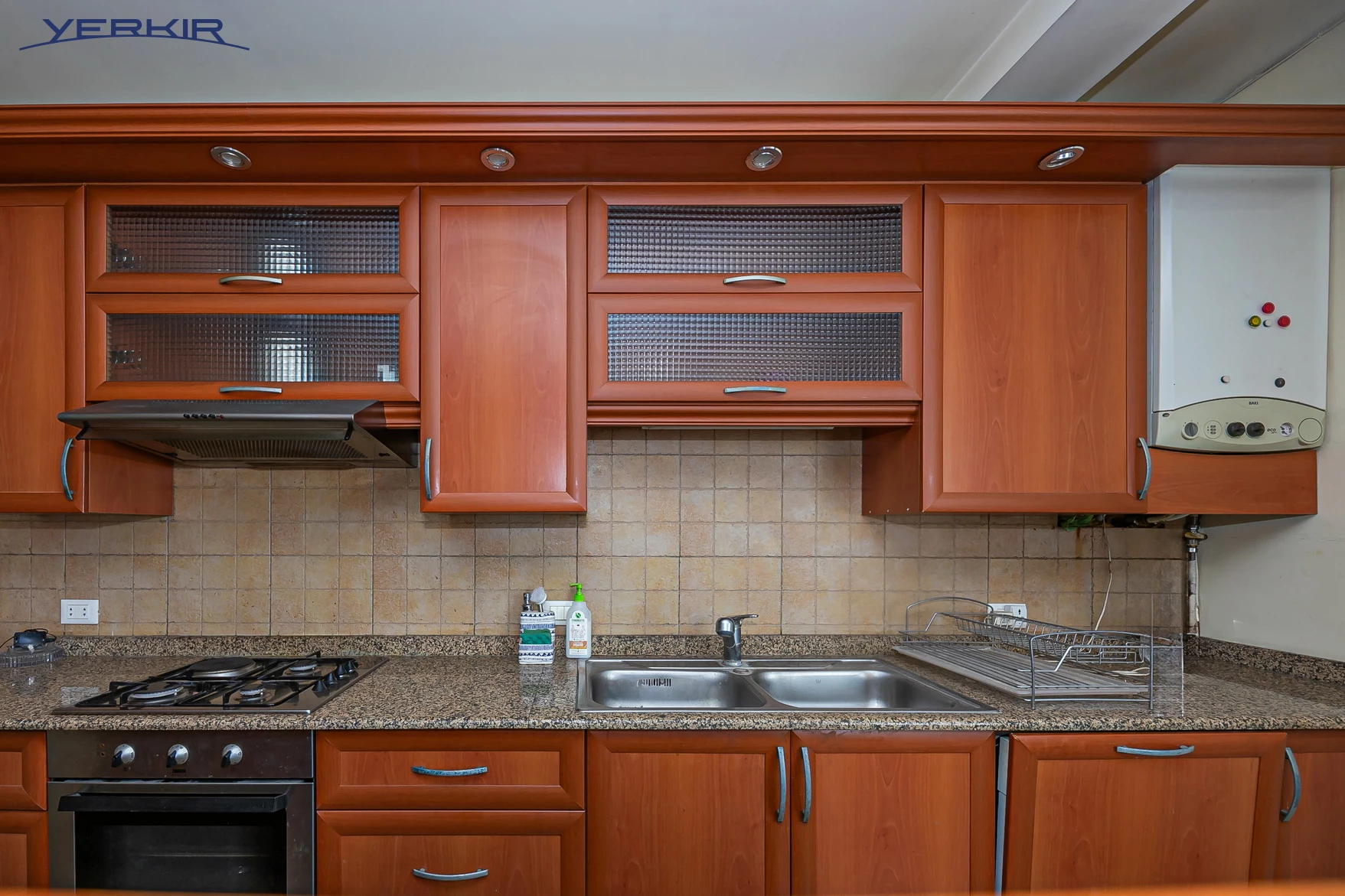 Apartments Code: 5+819431