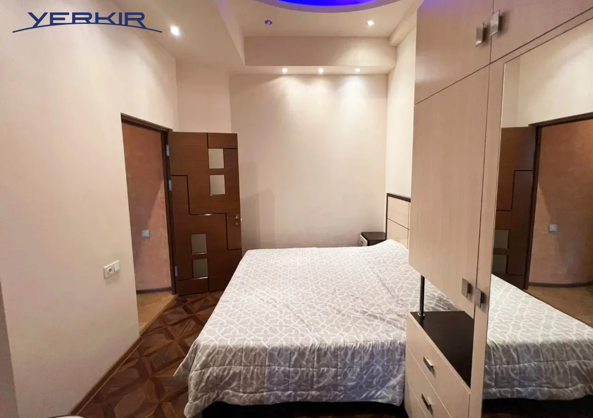 Apartments Code: 5+314479