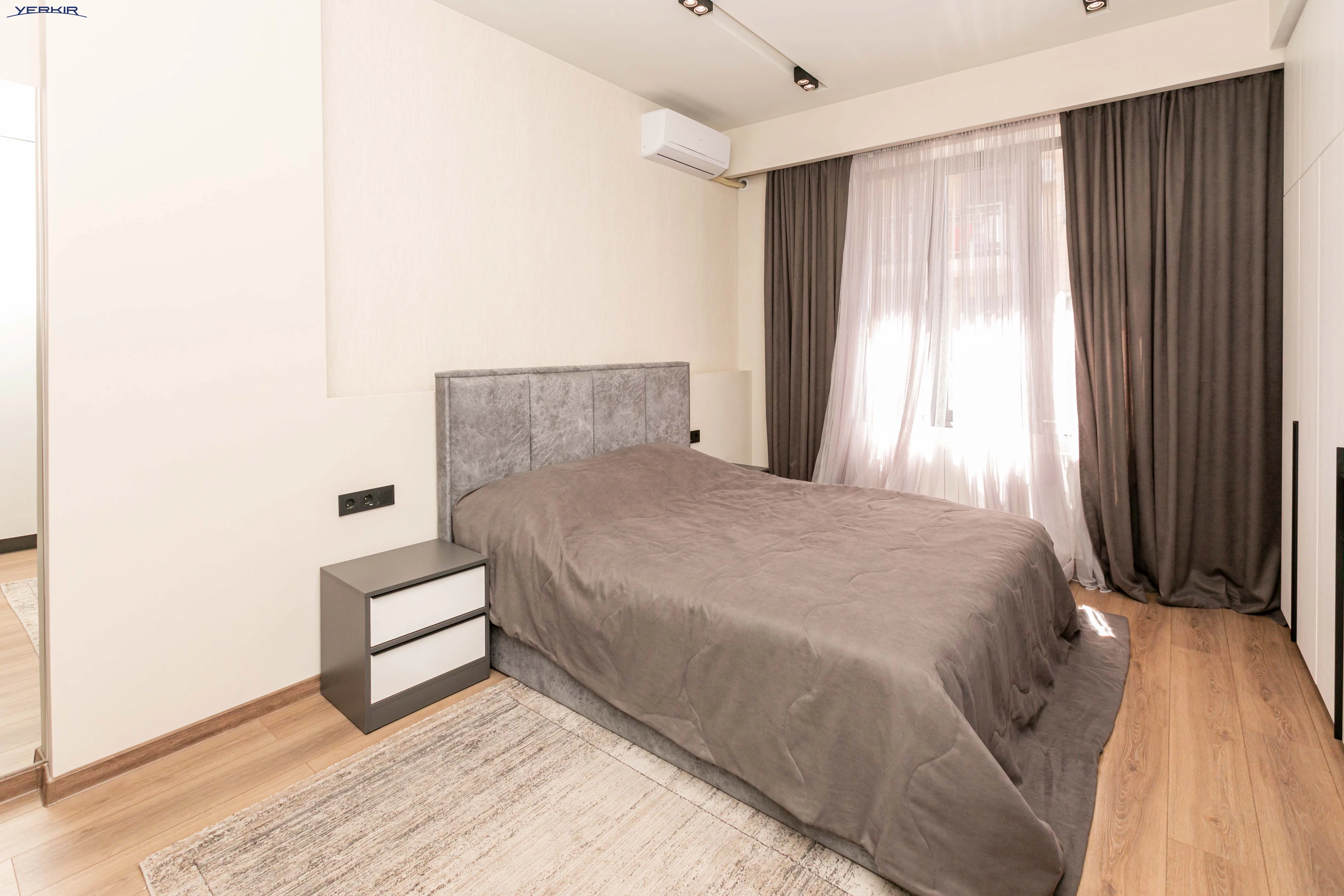 Apartments Code: 10+419408