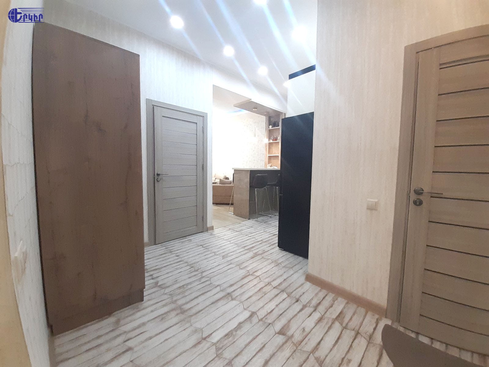 Բնակարաններ Կոդ` 10+21566