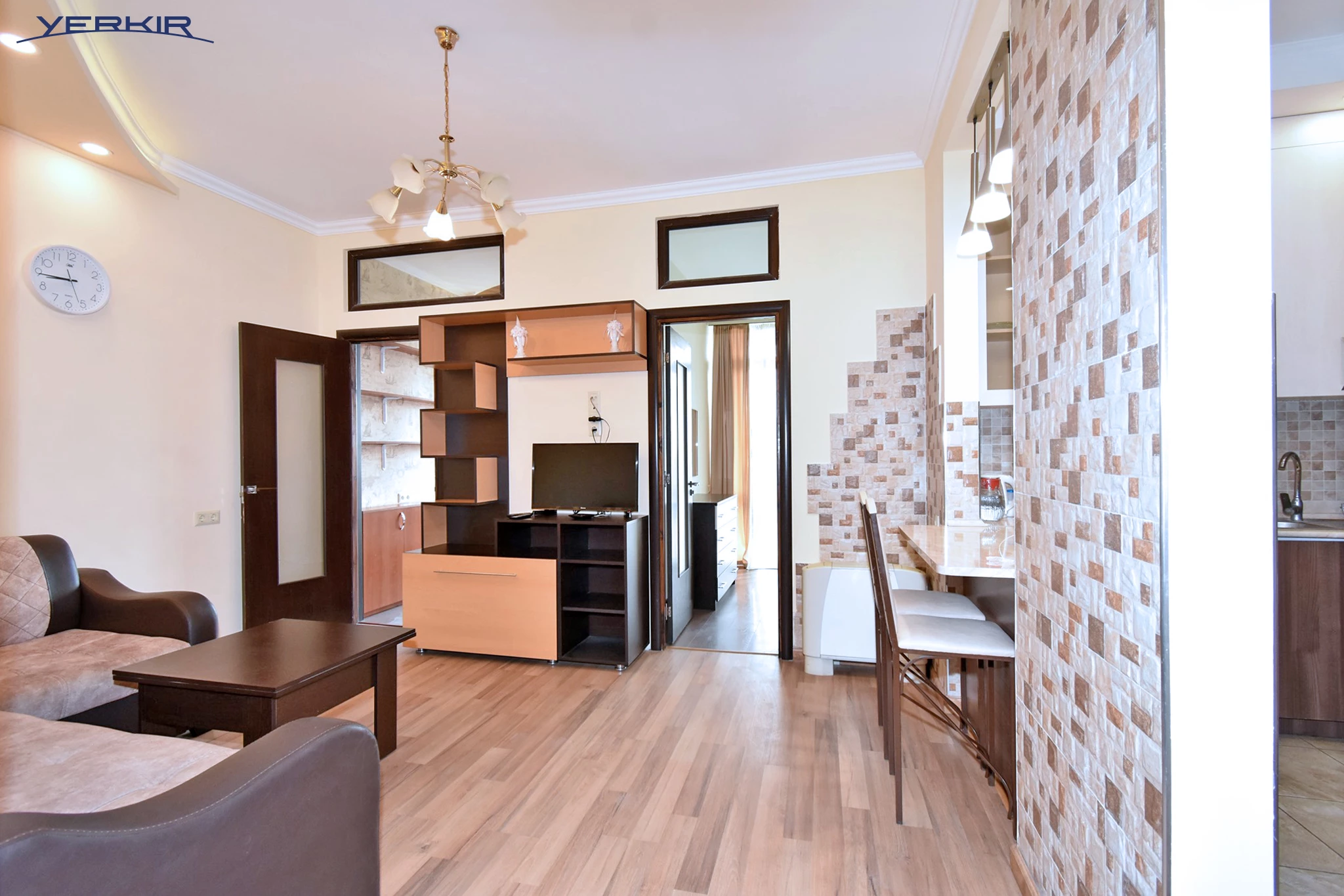 Apartments Code: 10+317820