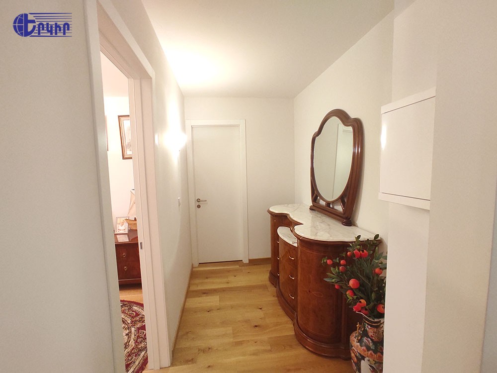 Բնակարաններ Կոդ` 10+32034