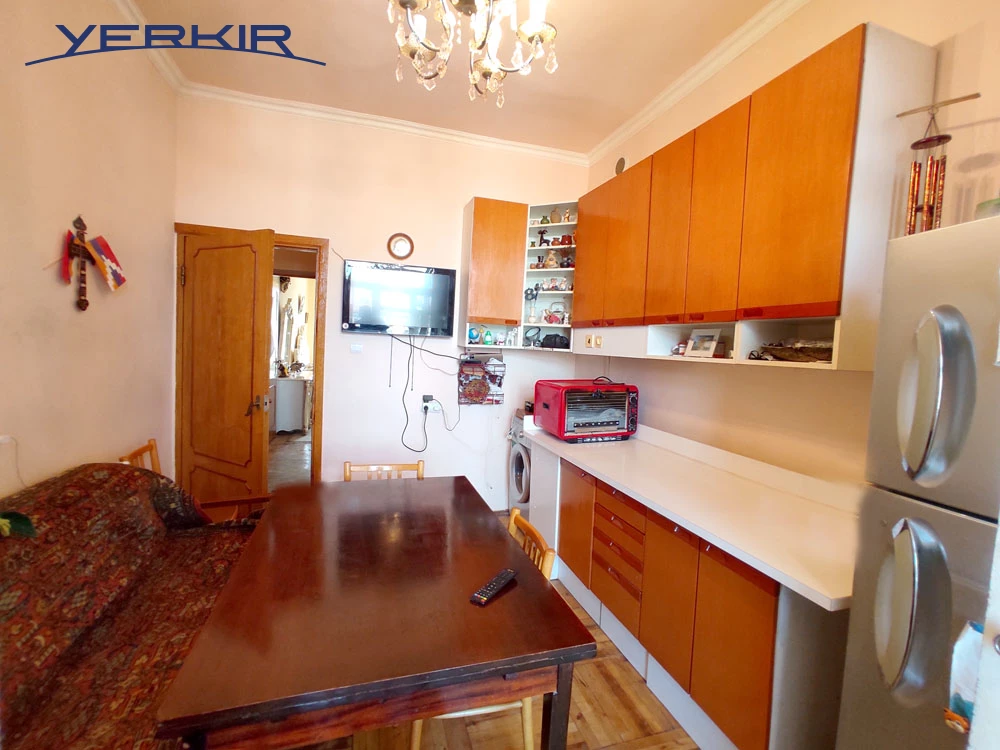 Բնակարաններ Կոդ` 9+3418118