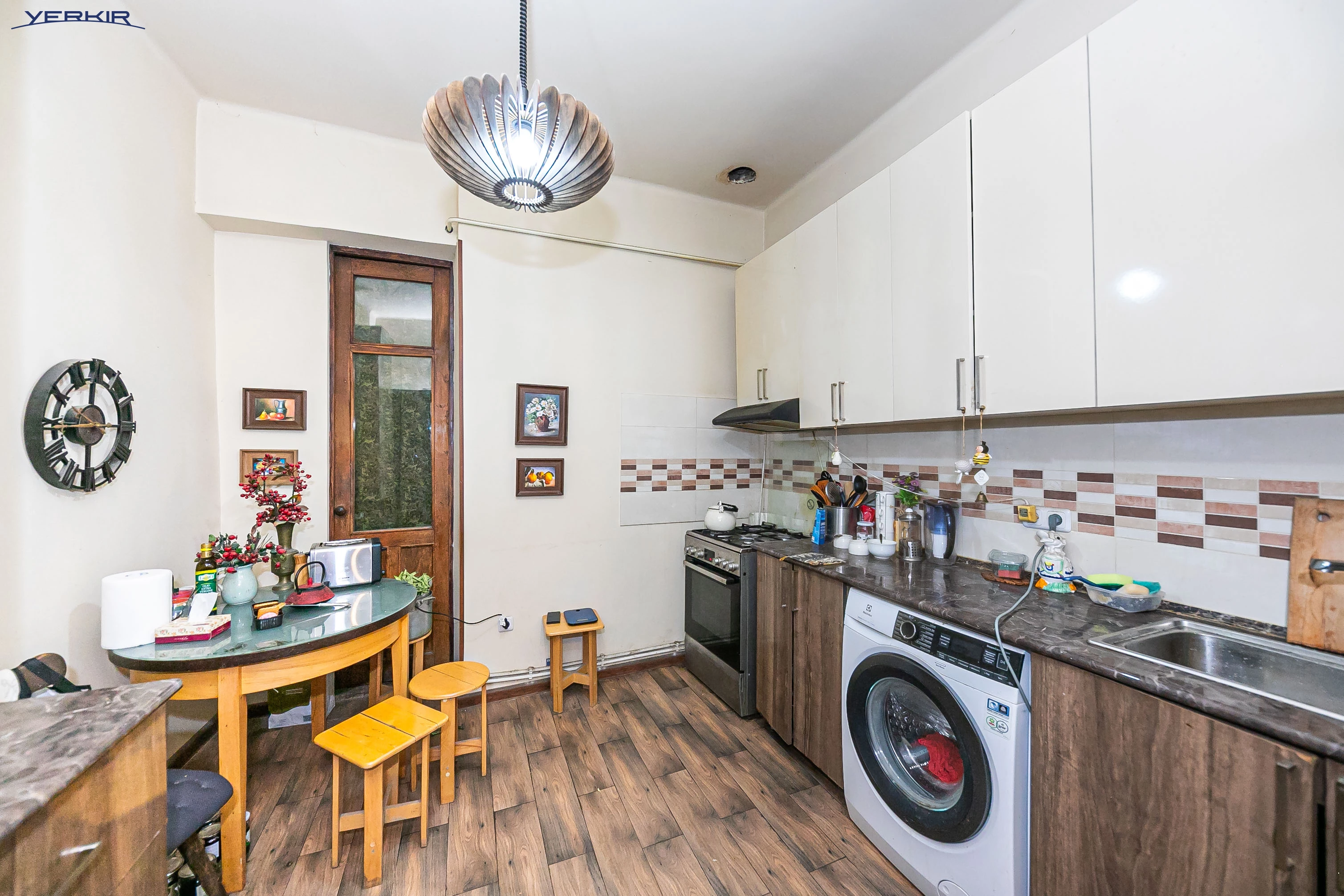 Բնակարաններ Կոդ` 1+320227