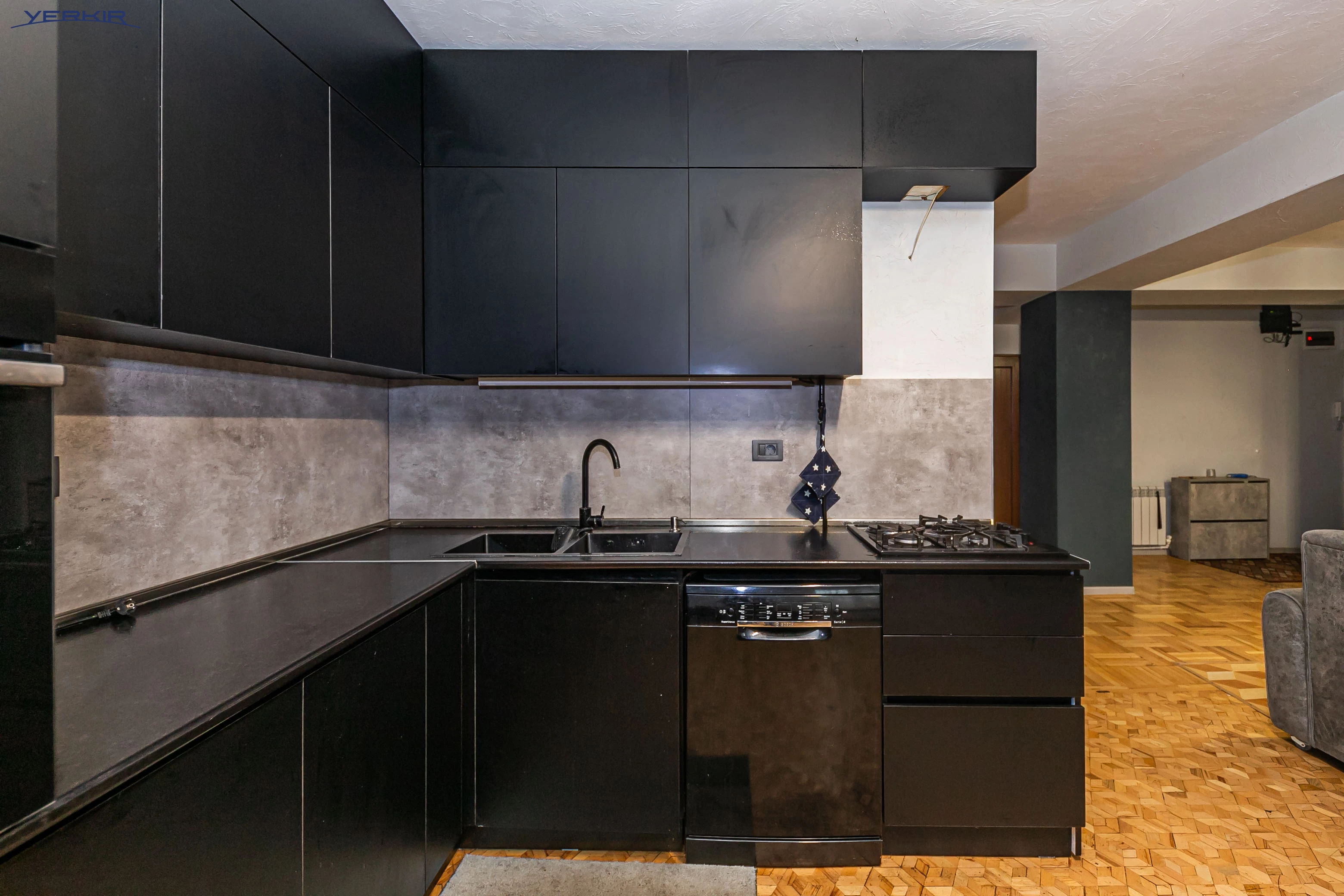 Apartments Code: 10+321371