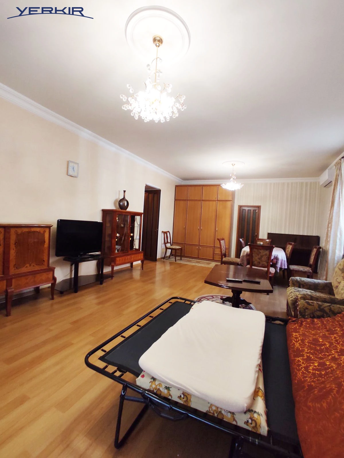 Apartments Code: 8+210953