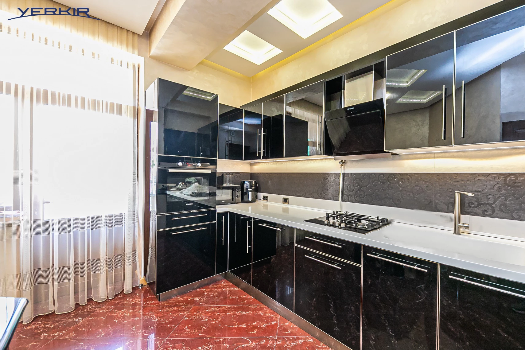 Apartments Code: 10+418702