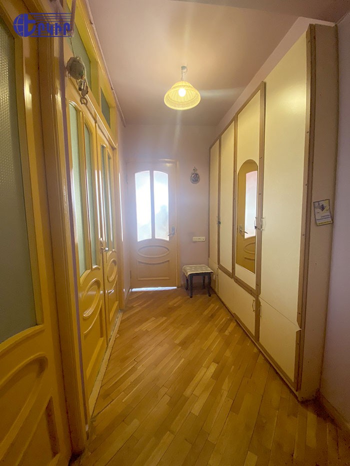 Բնակարաններ Կոդ` 5+200886