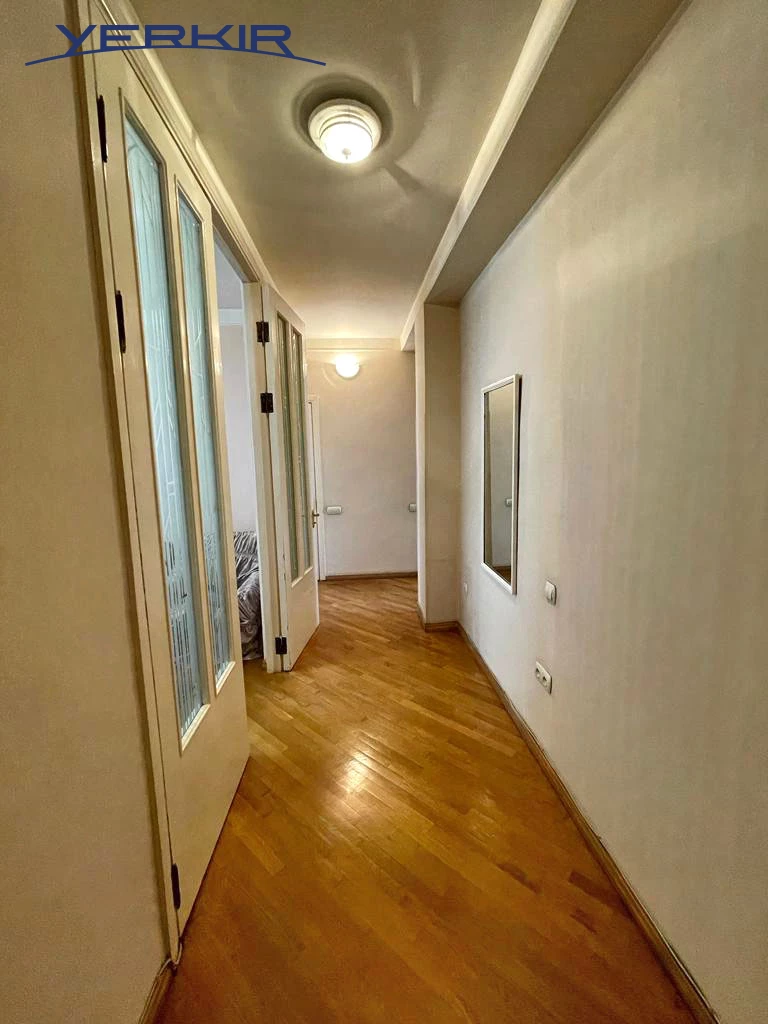 Բնակարաններ Կոդ` 4+211480