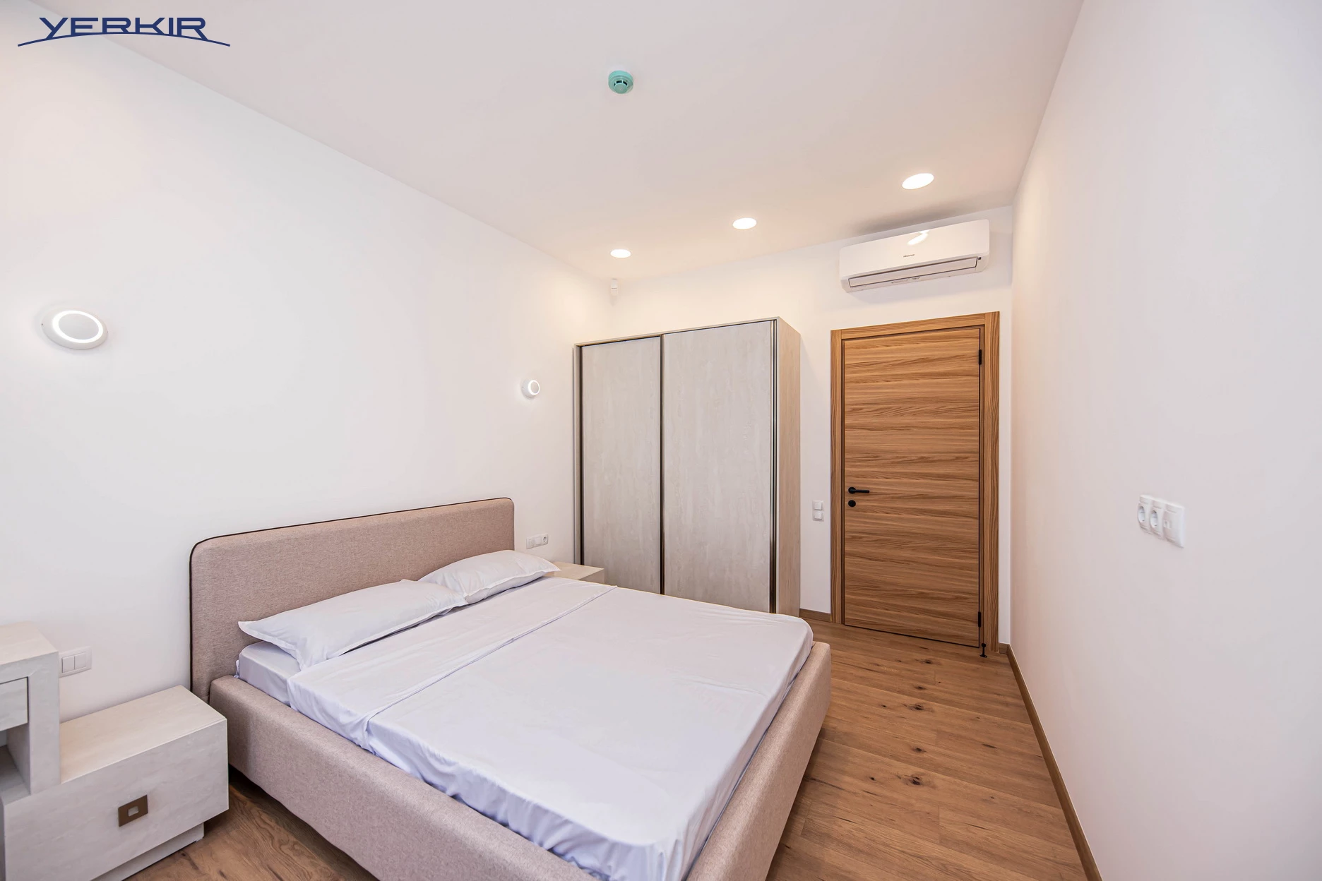 Առանձնատներ Կոդ` 5+513737