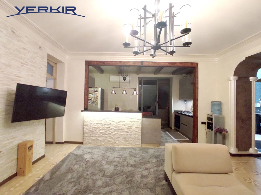 Apartments Code: 9+3263207