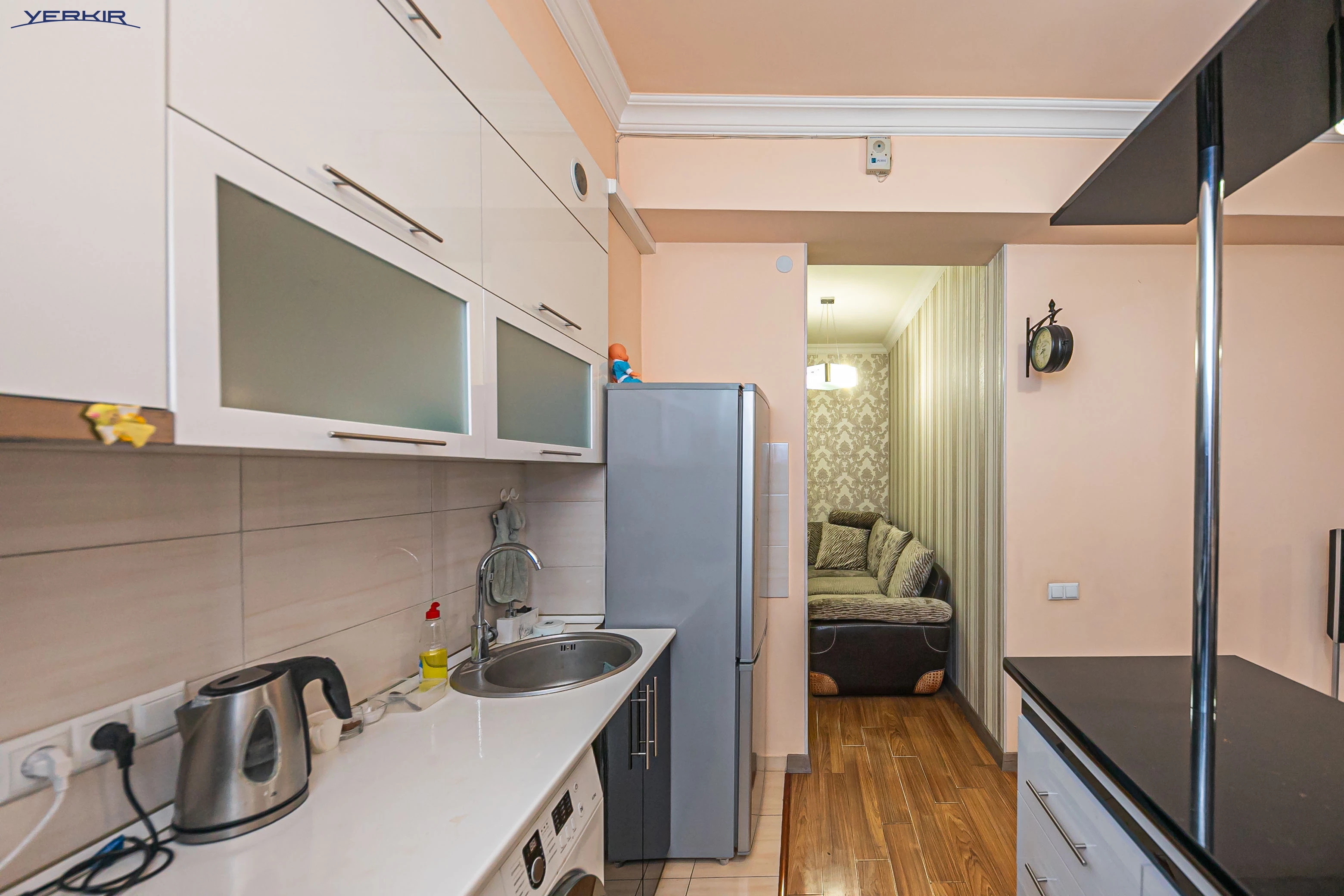 Apartments Code: 5+321544