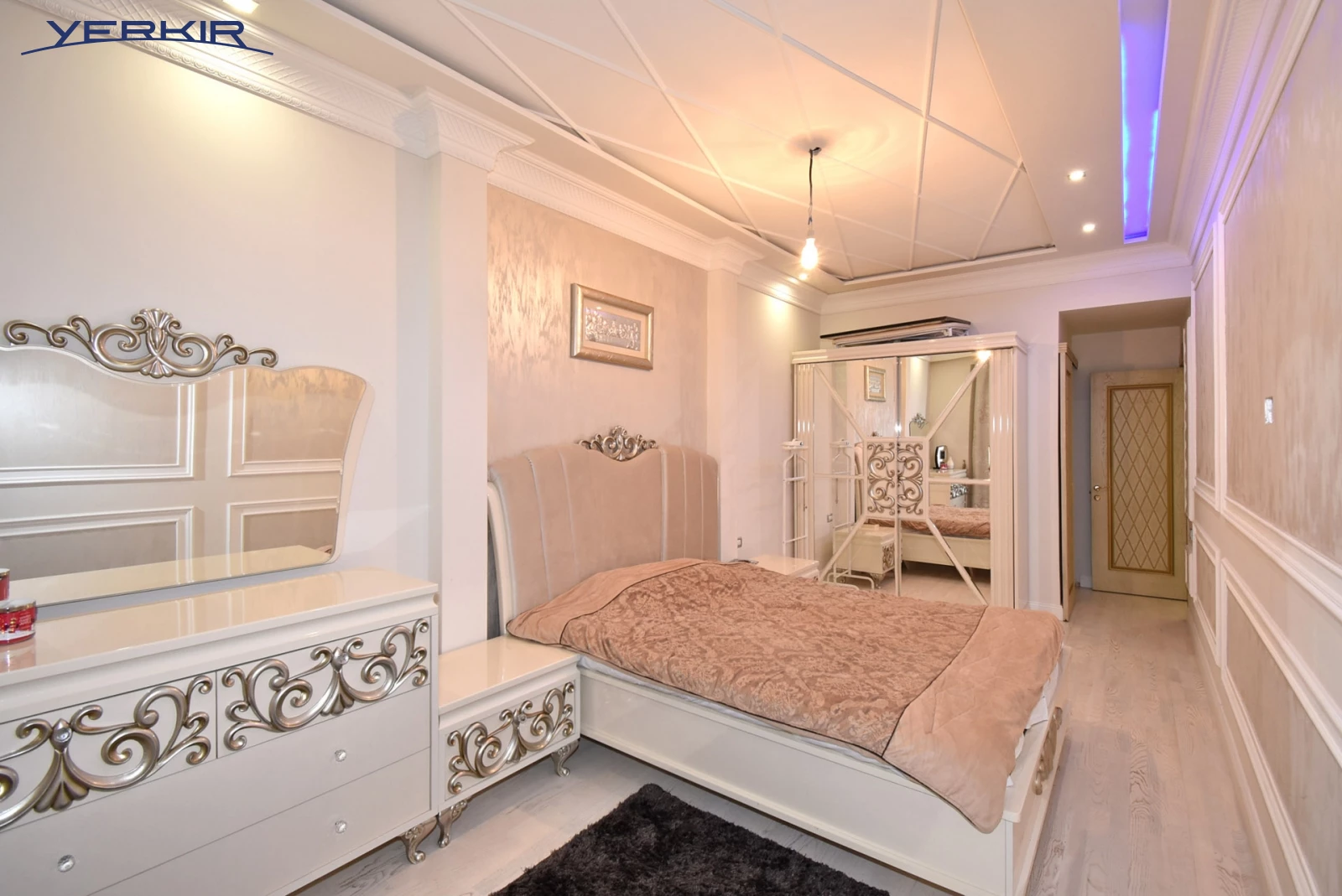 Apartments Code: 5+316512