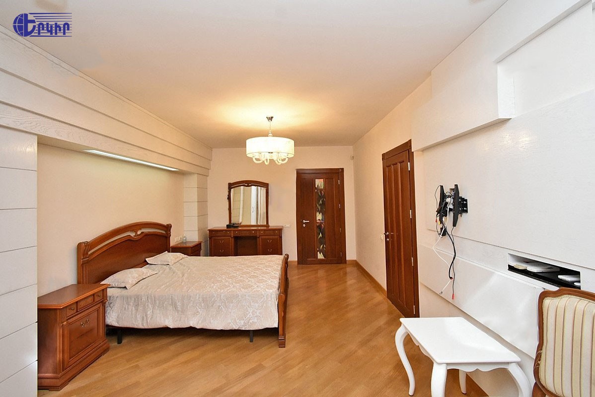 Квартиры Код 5+80354