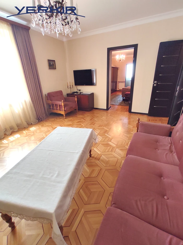 Բնակարաններ Կոդ` 8+313159