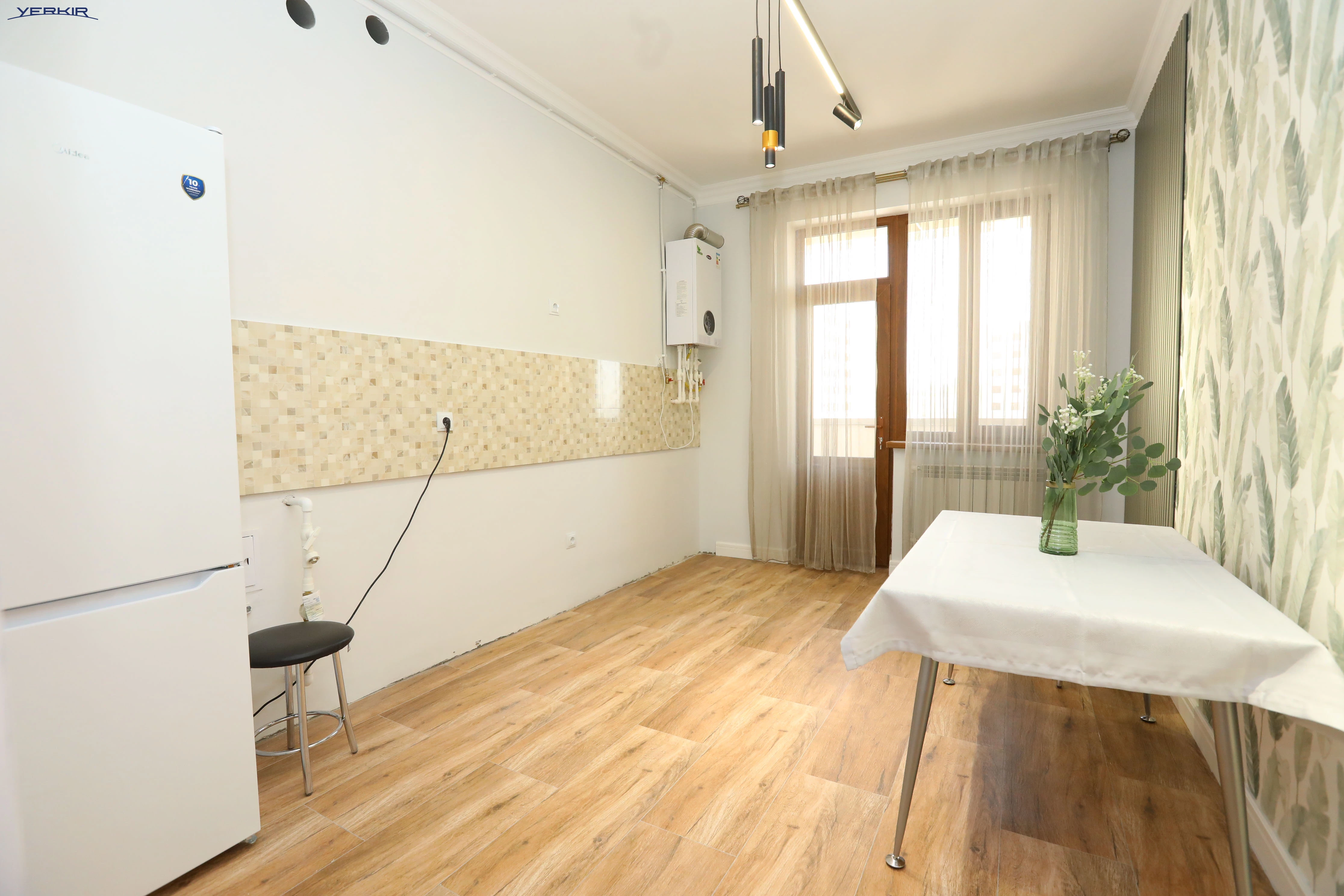 Apartments Code: 9+419769