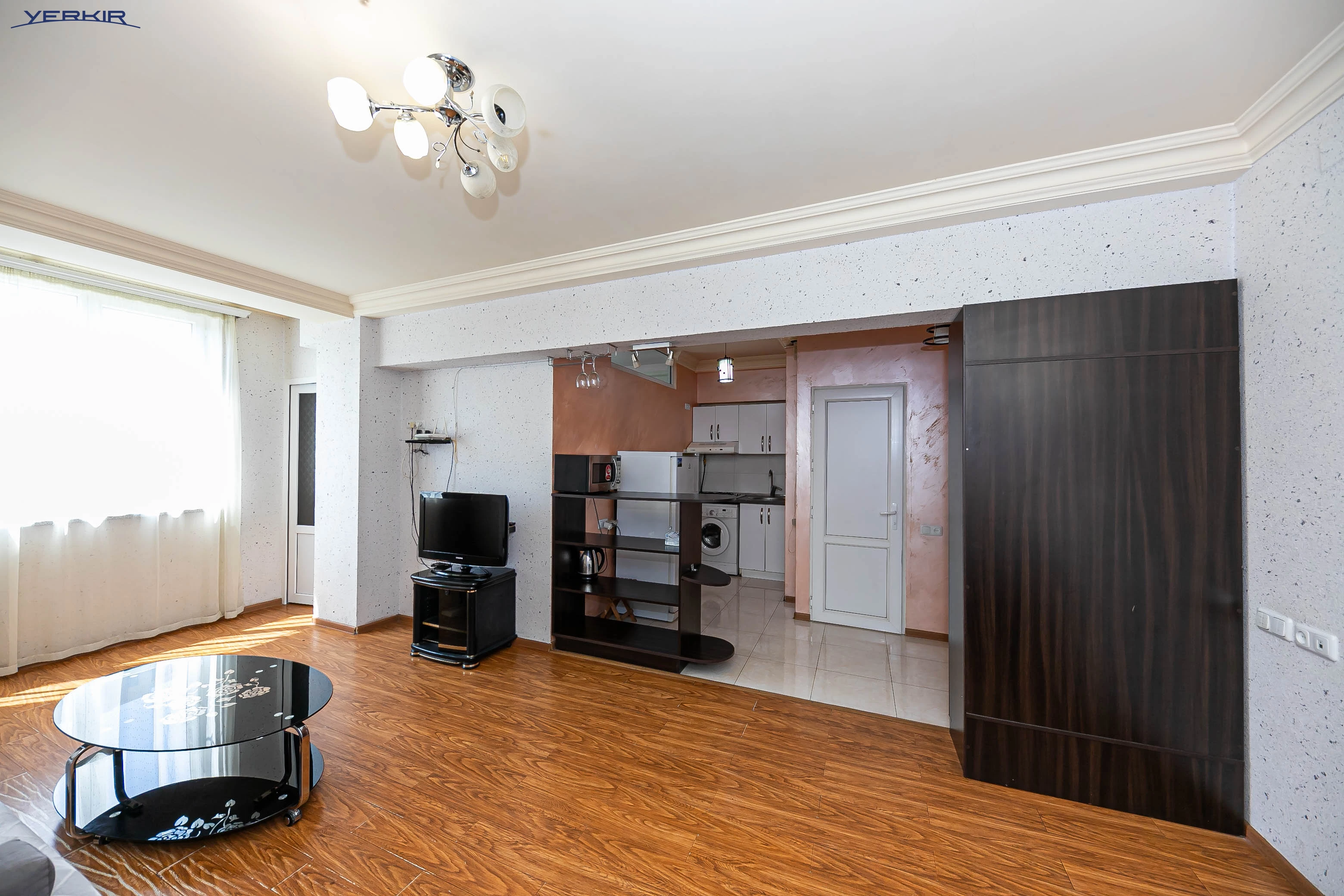 Բնակարաններ Կոդ` 5+219602