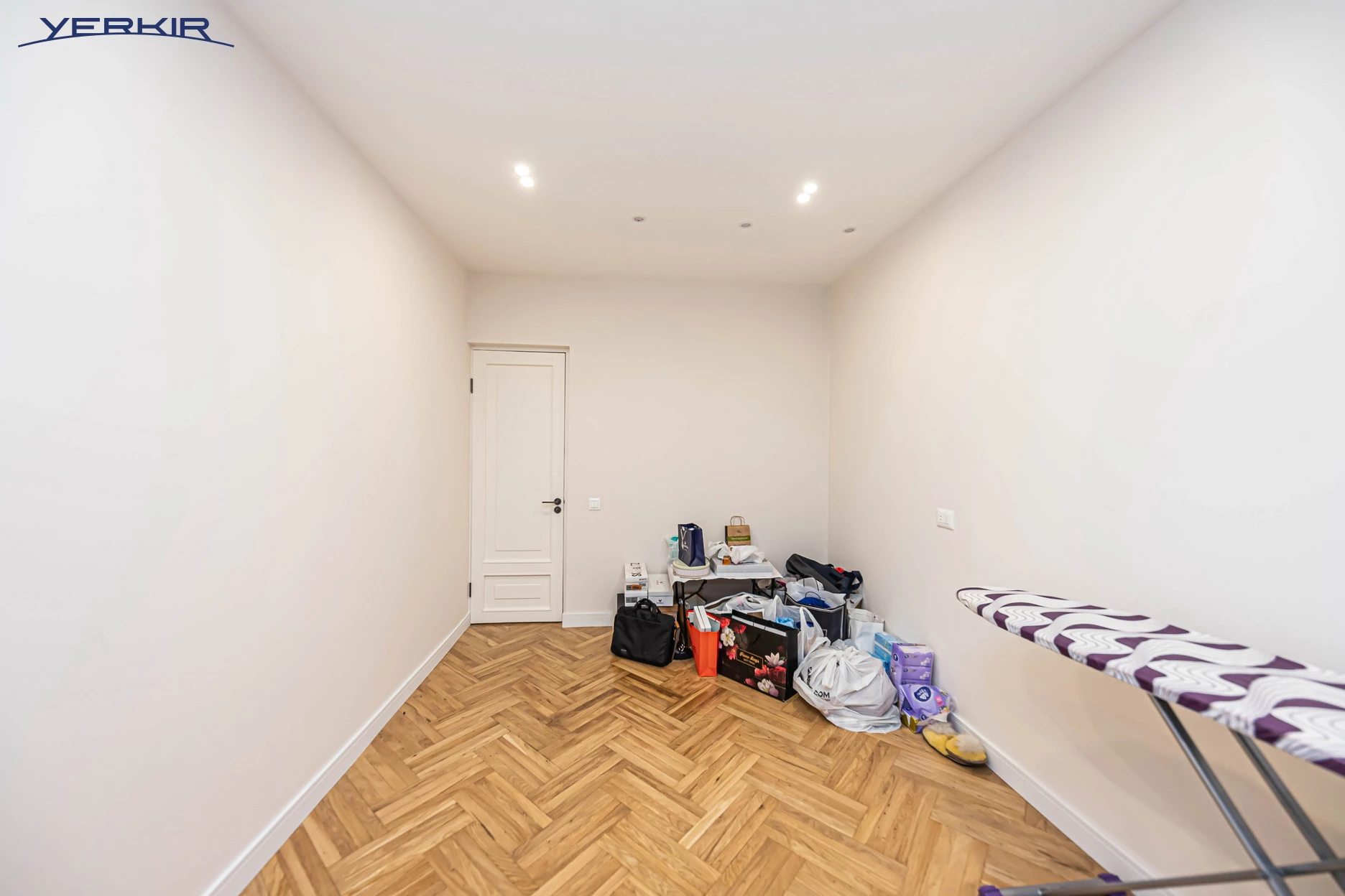 Բնակարաններ Կոդ` 5+314229