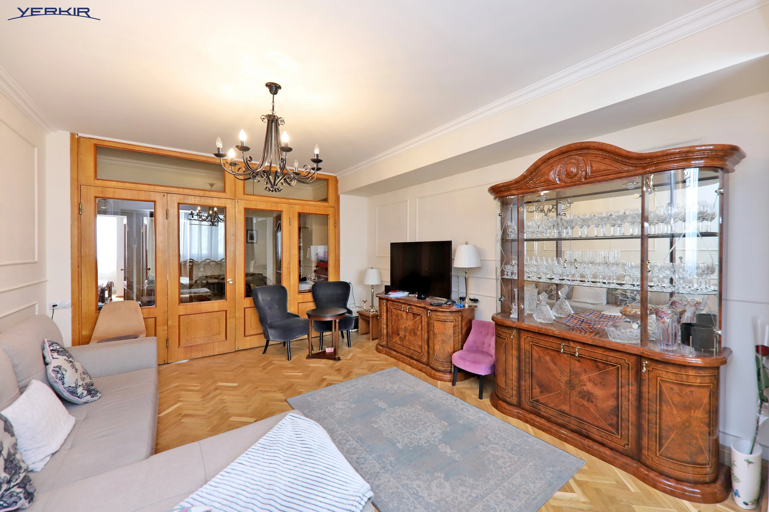 Բնակարաններ Կոդ` 5+316392