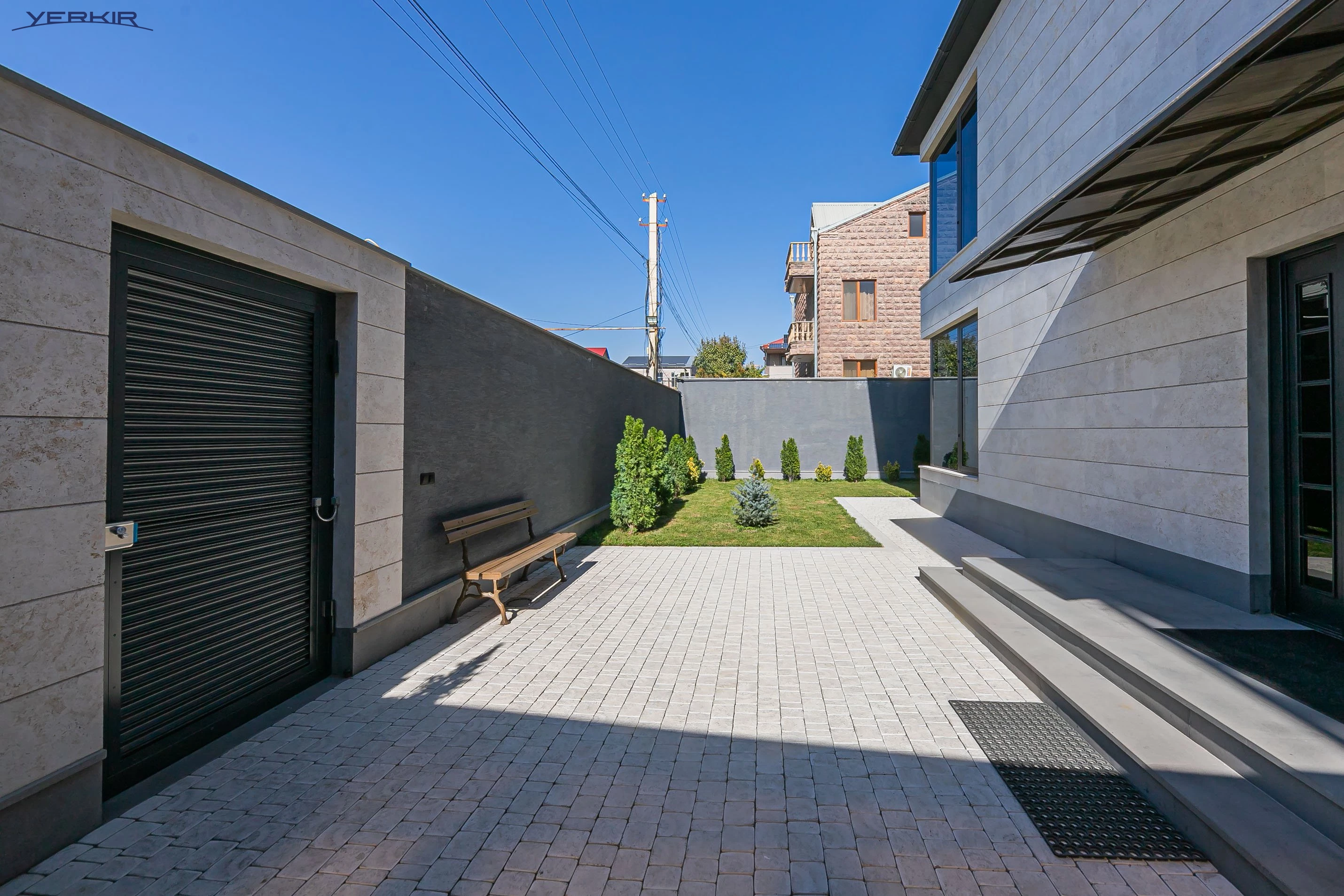 Houses Code: 9+520668