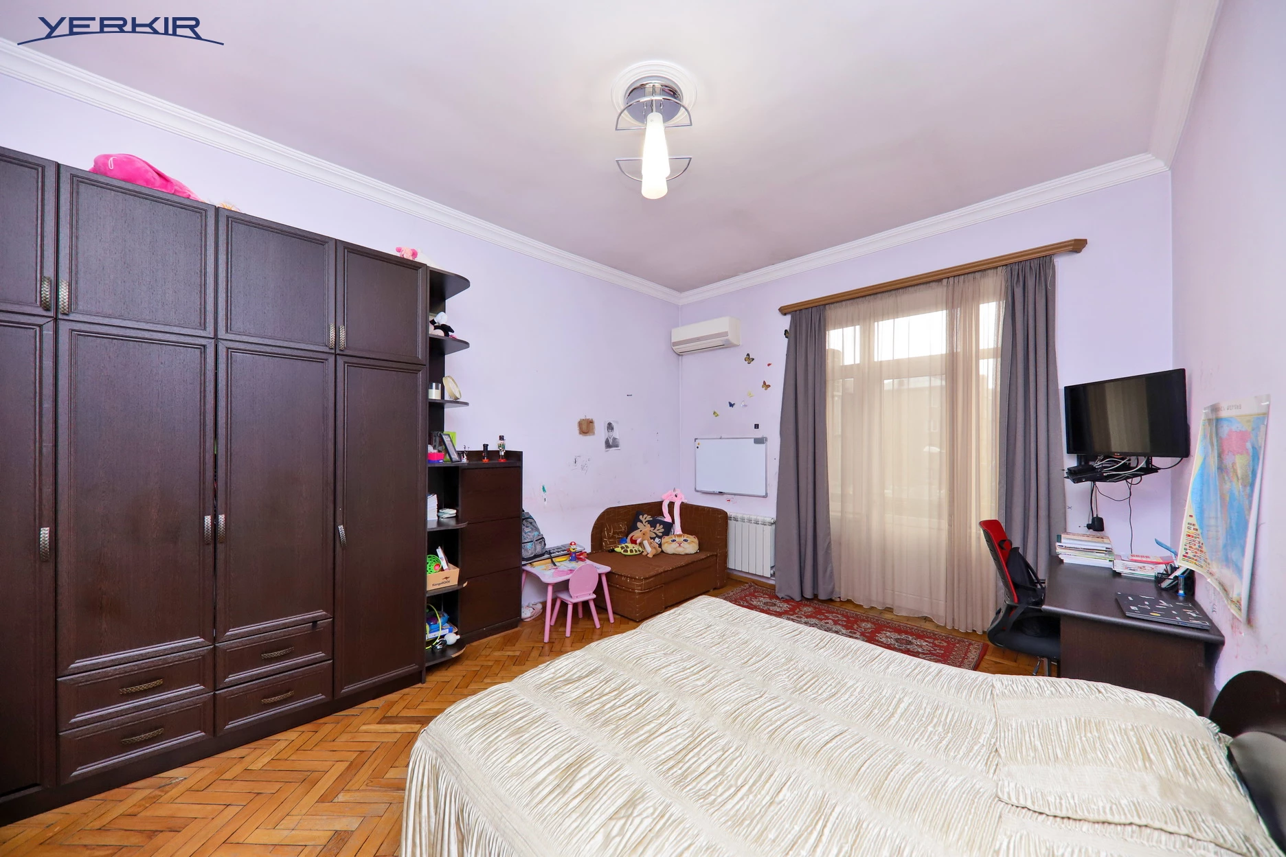Apartments Code: 10+318247