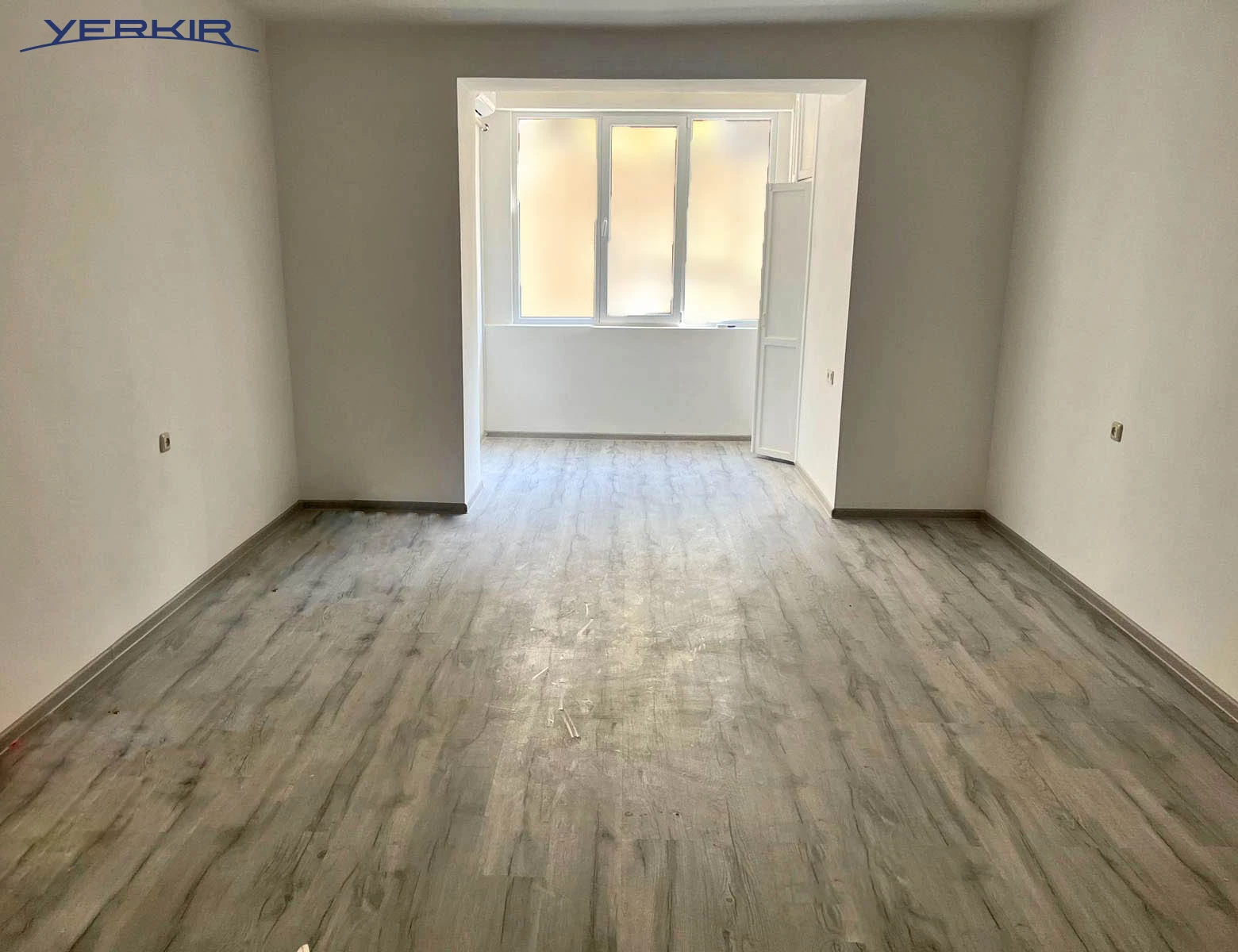 Apartments Code: 4+308530