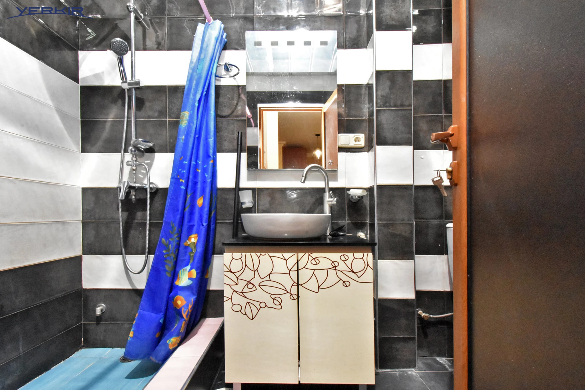 Apartments Code: 5+220703