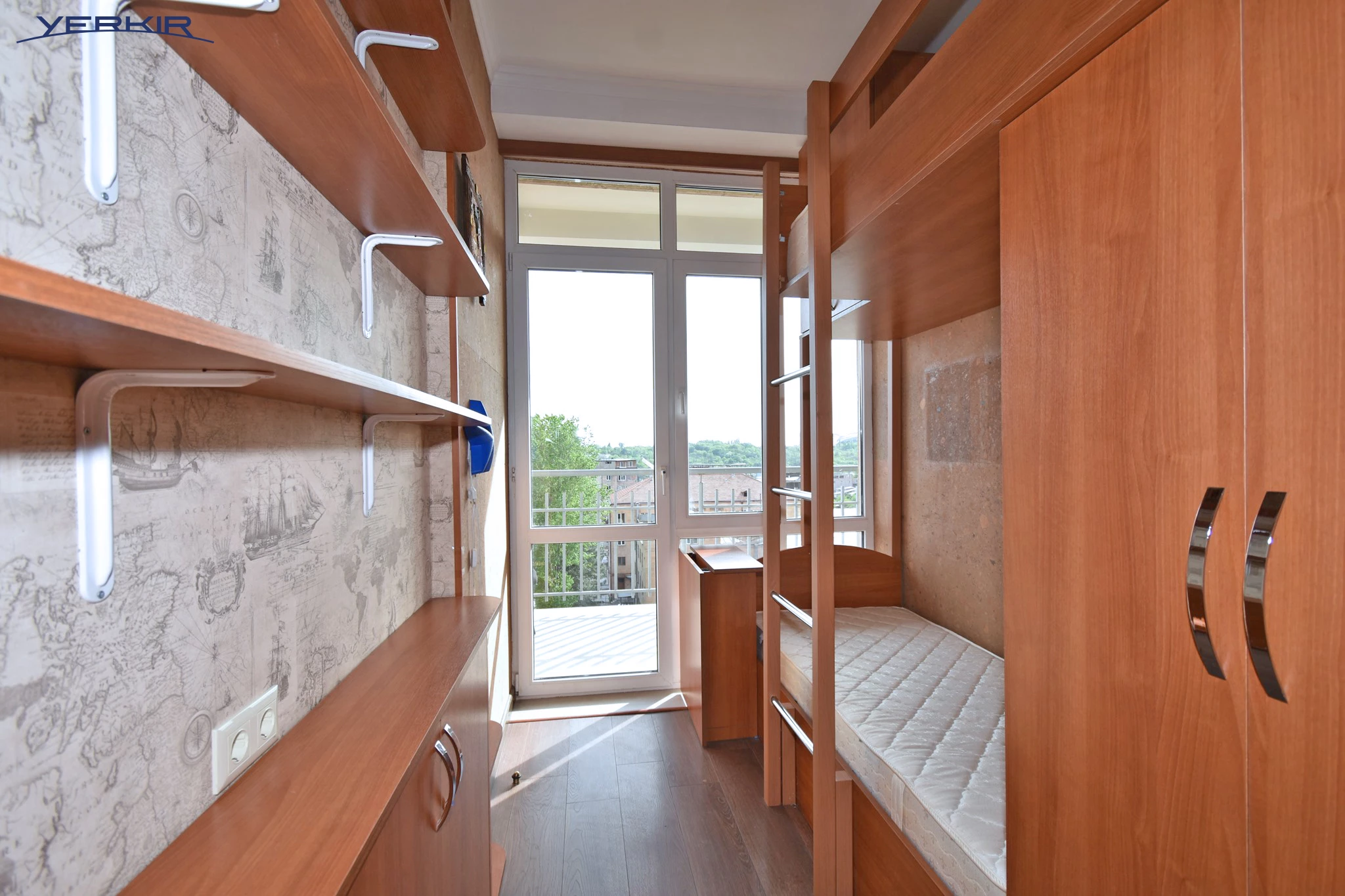 Apartments Code: 10+317820