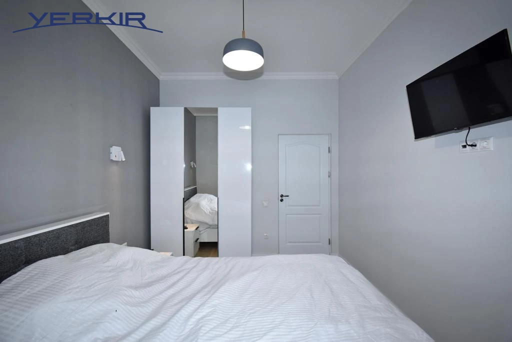 Apartments Code: 9+213498