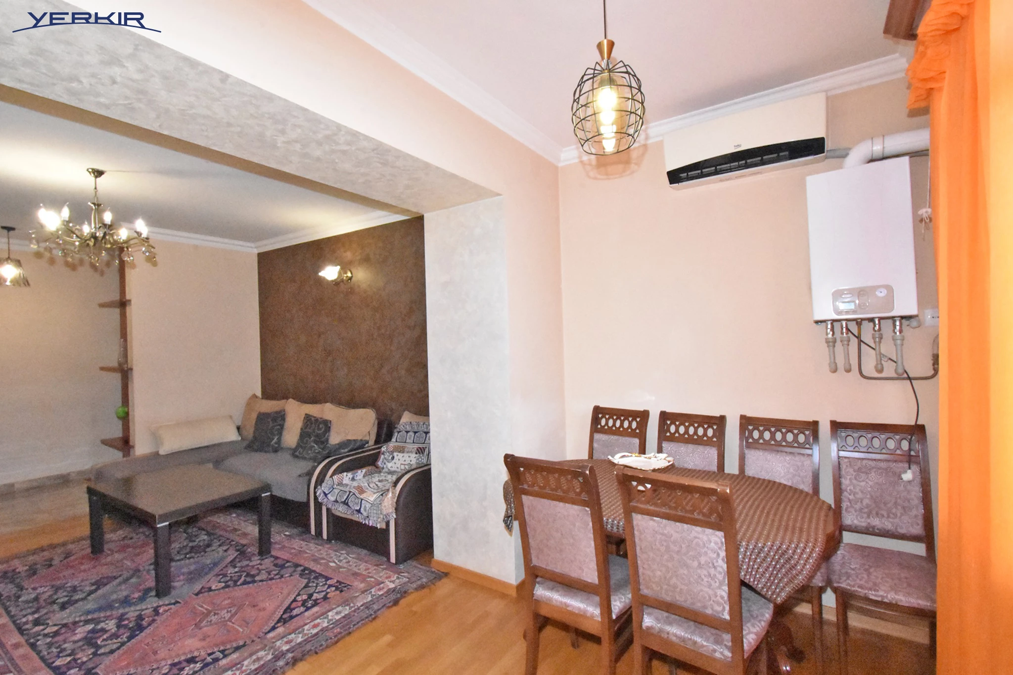 Apartments Code: 5+220703