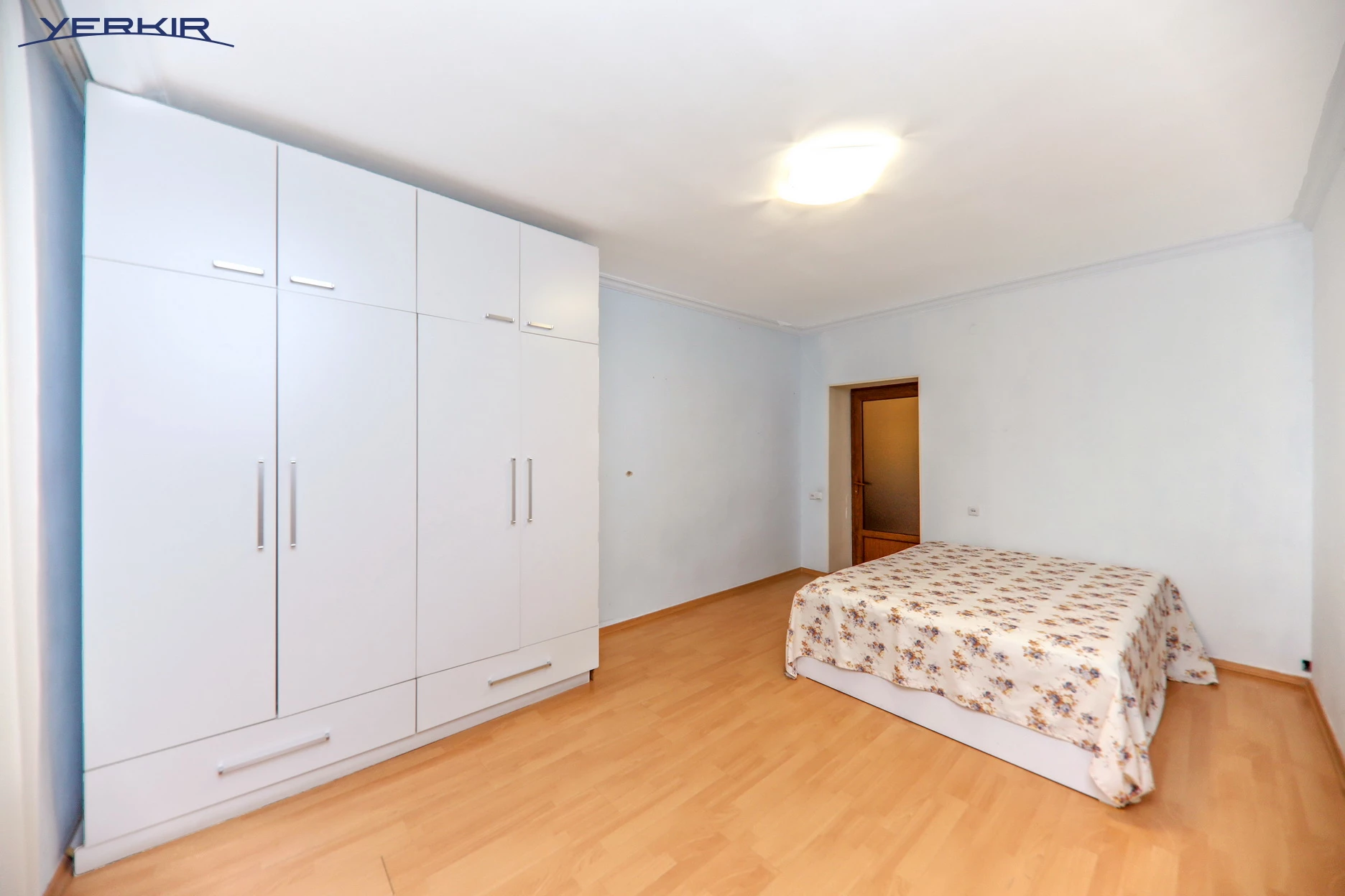 Apartments Code: 4+213951