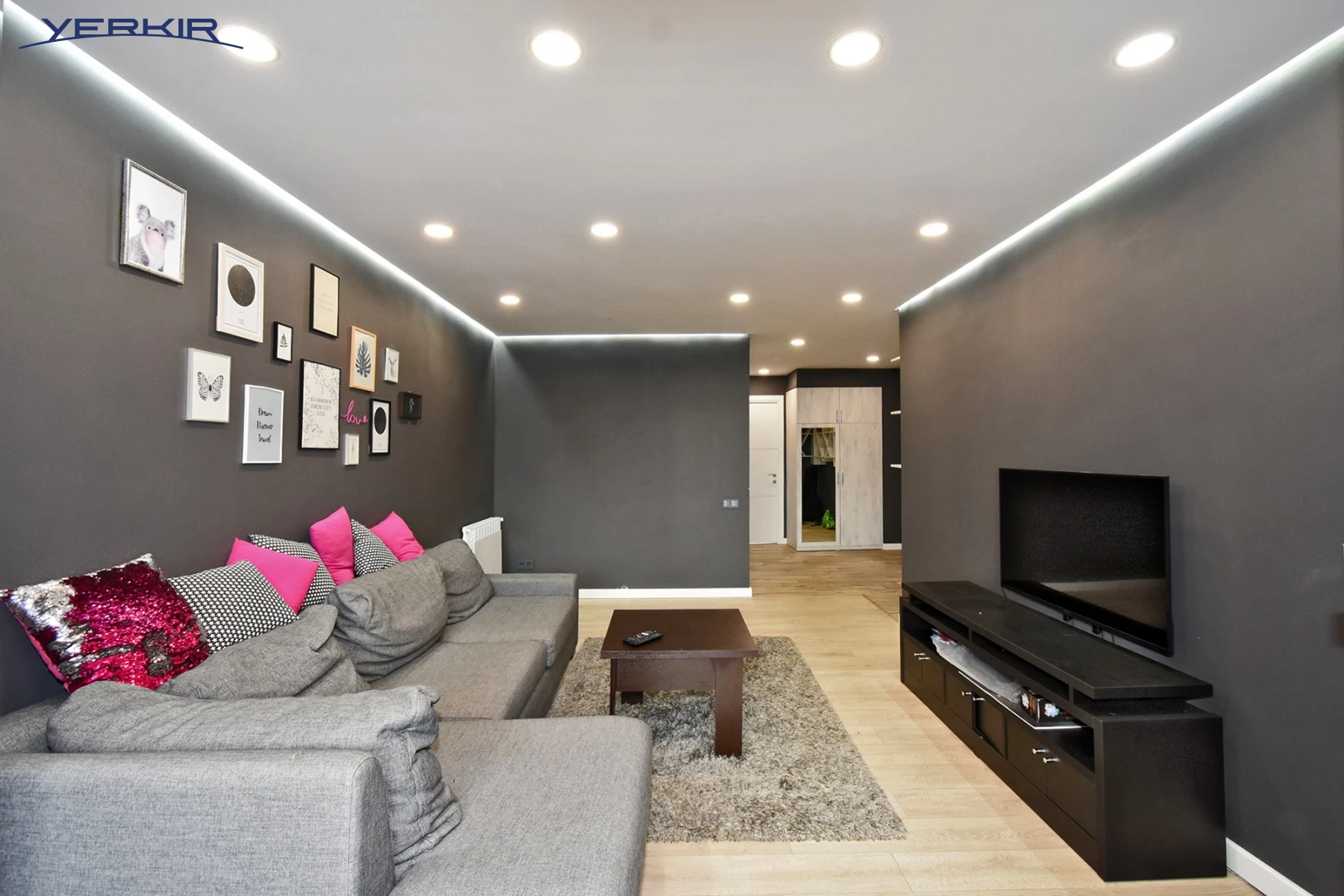 Apartments Code: 5+313426