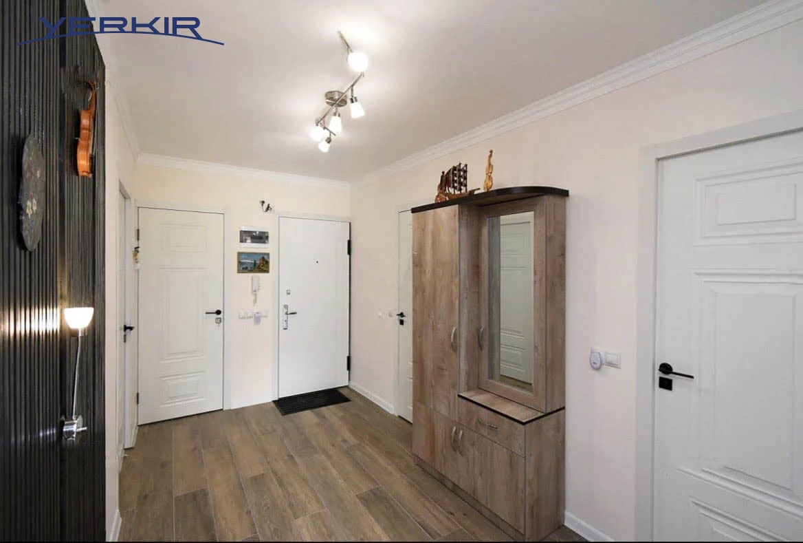 Բնակարաններ Կոդ` 5+317656