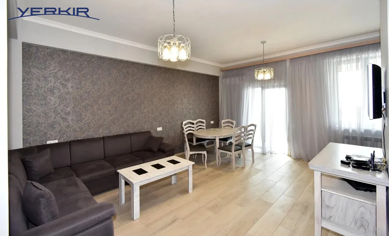 Բնակարաններ Կոդ` 9+218348