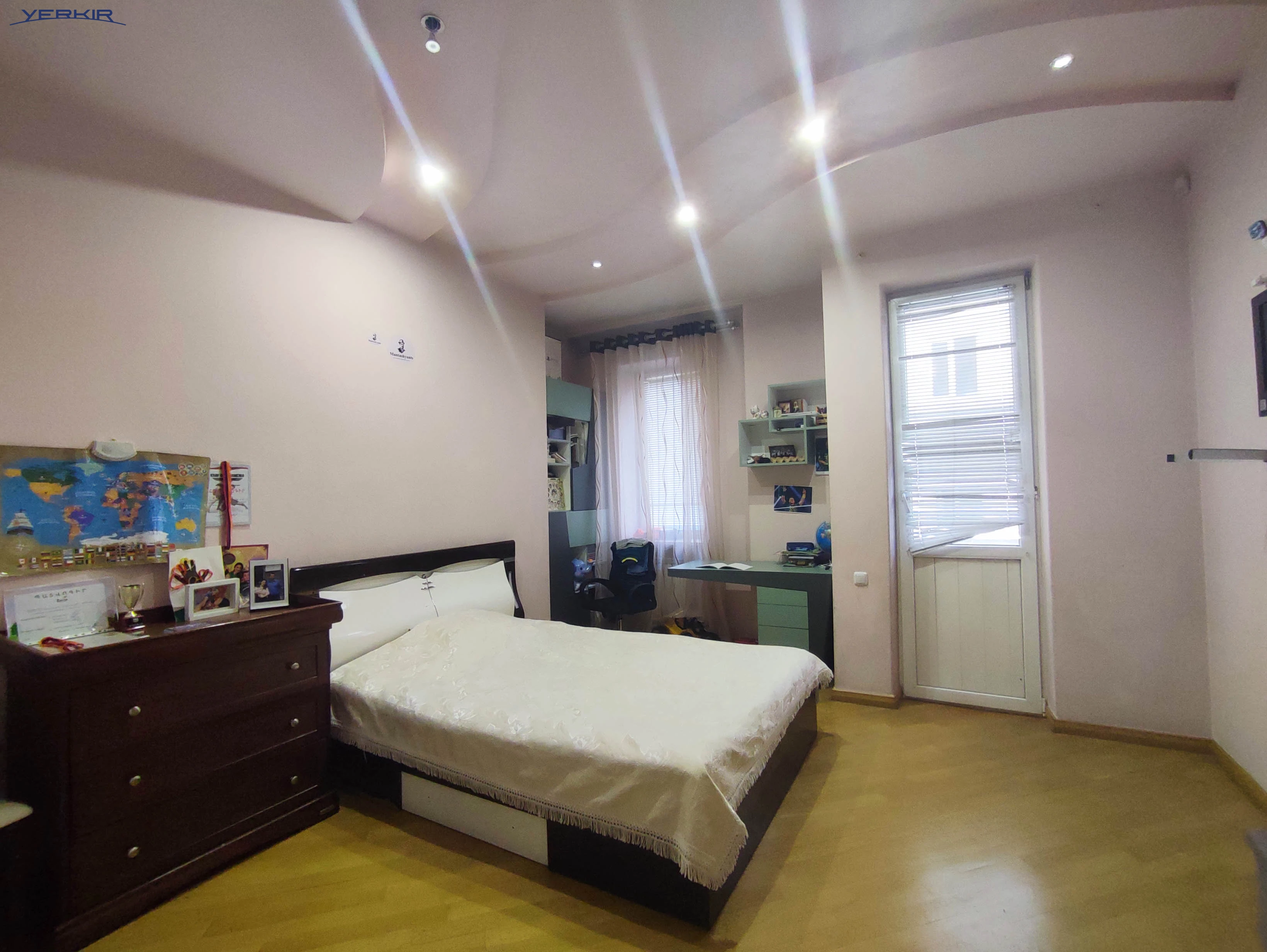 Apartments Code: 9+412677