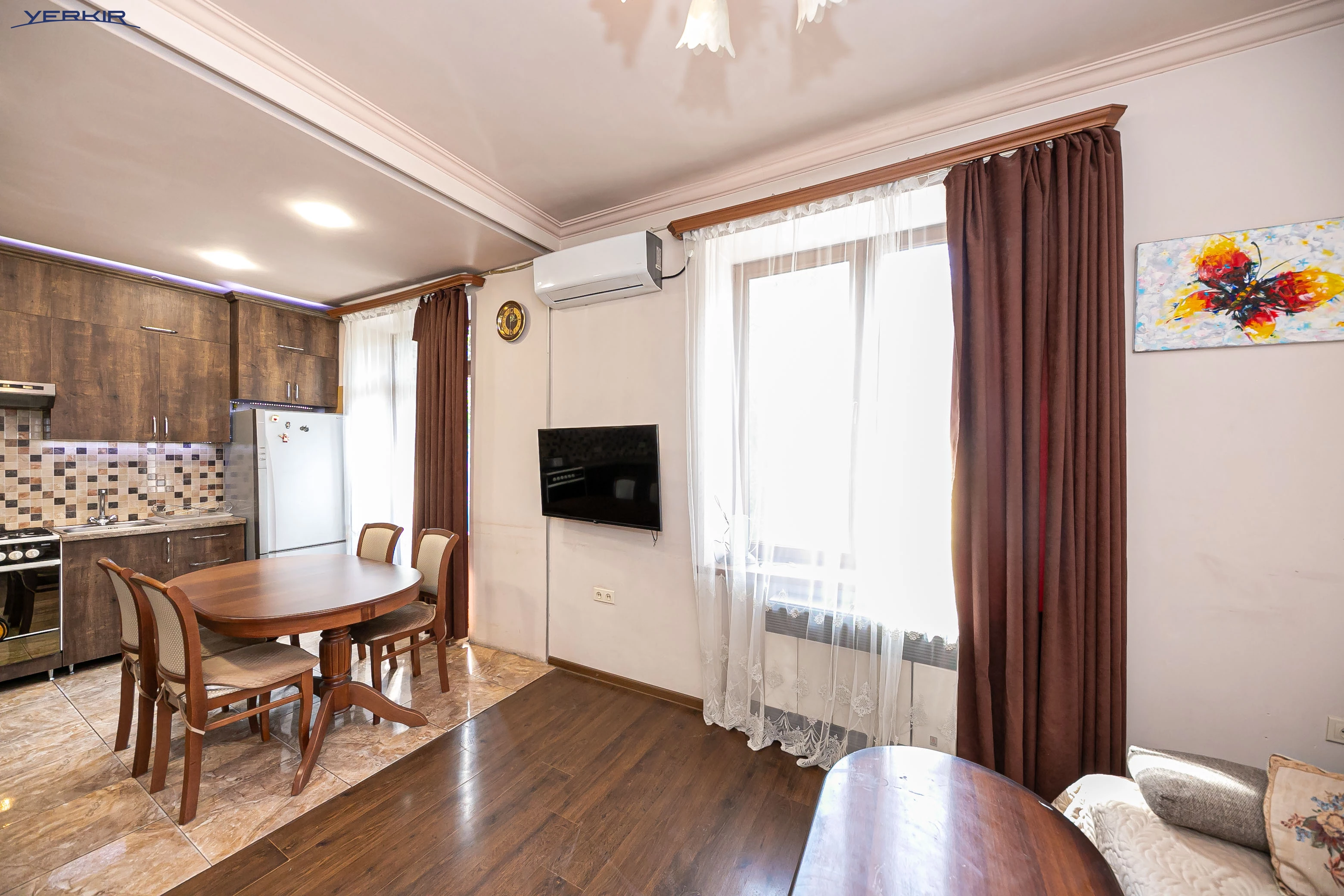 Apartments Code: 1+120218