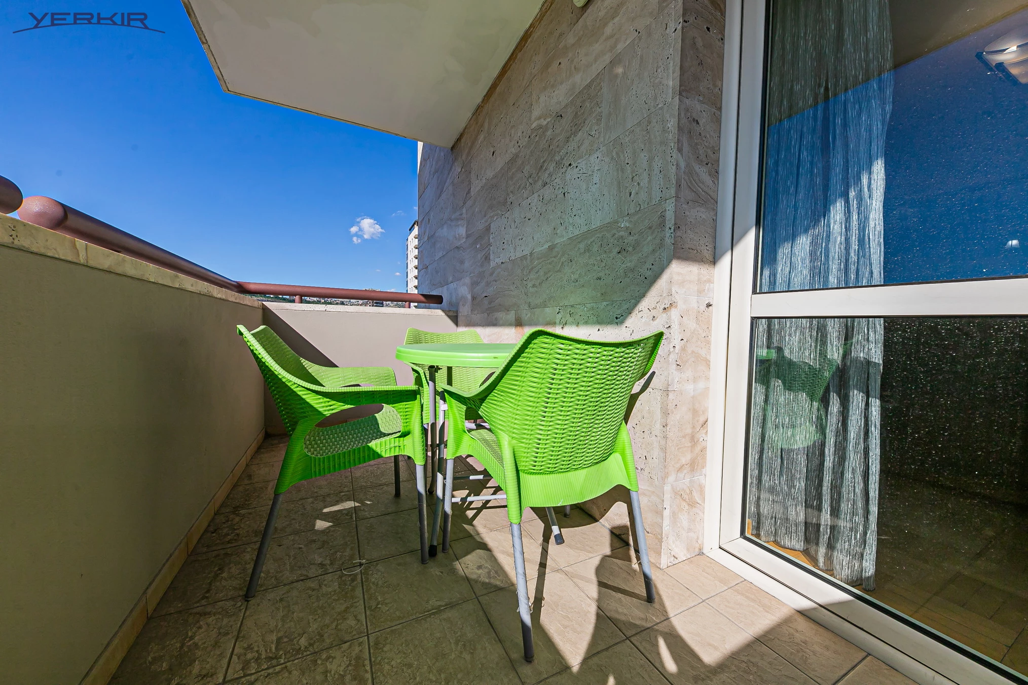 Apartments Code: 5+219182