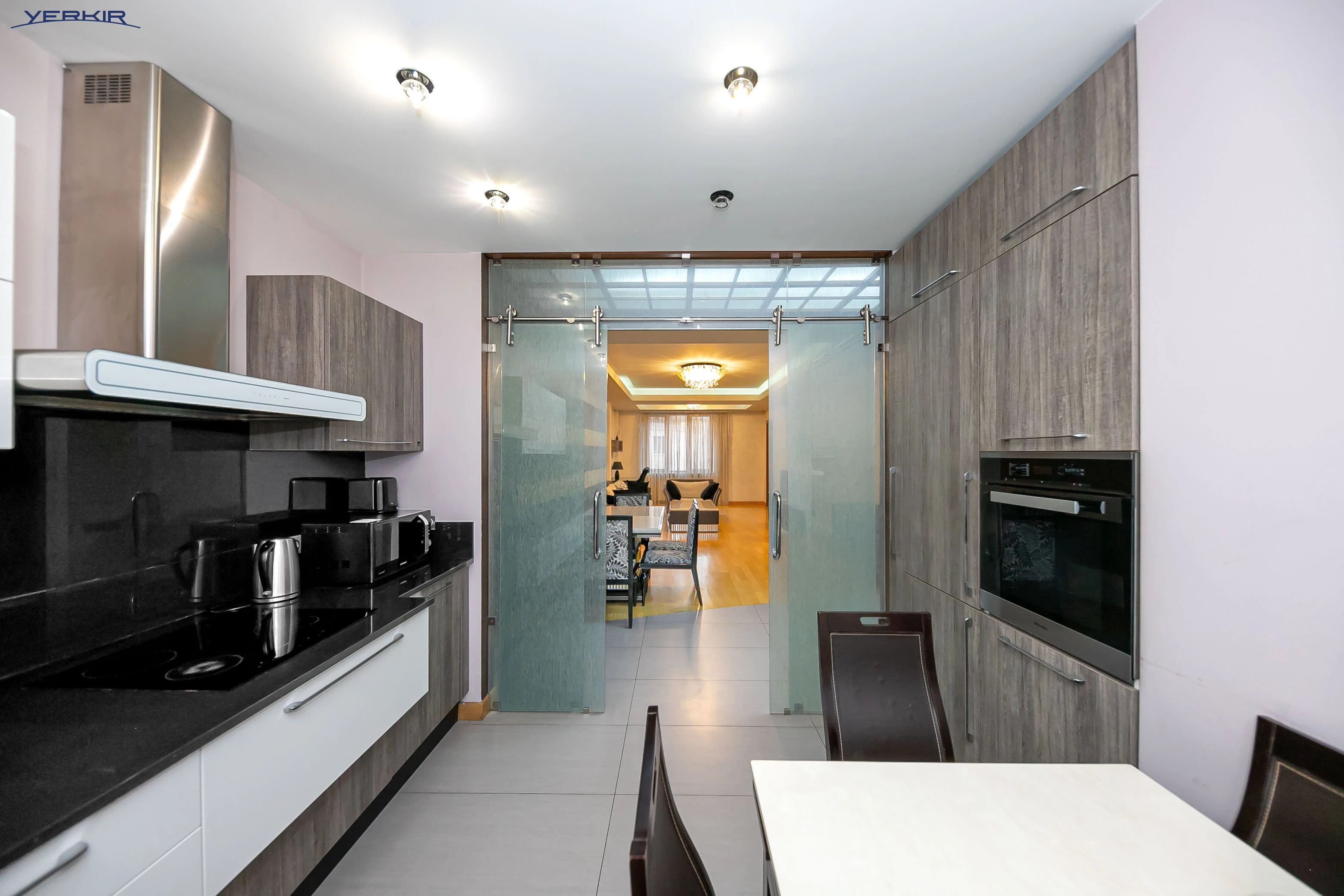 Apartments Code: 9+219804