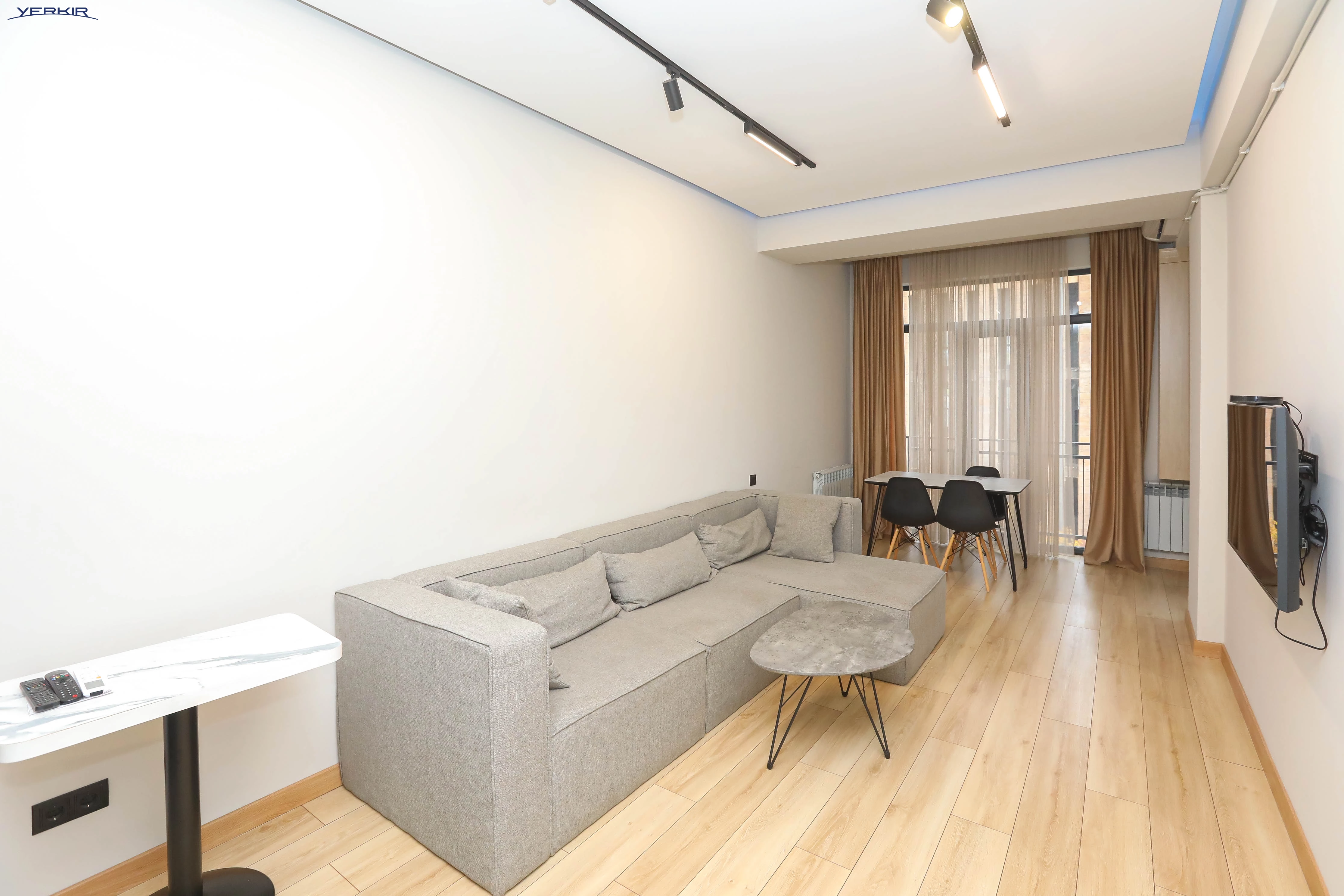 Apartments Code: 10+221020