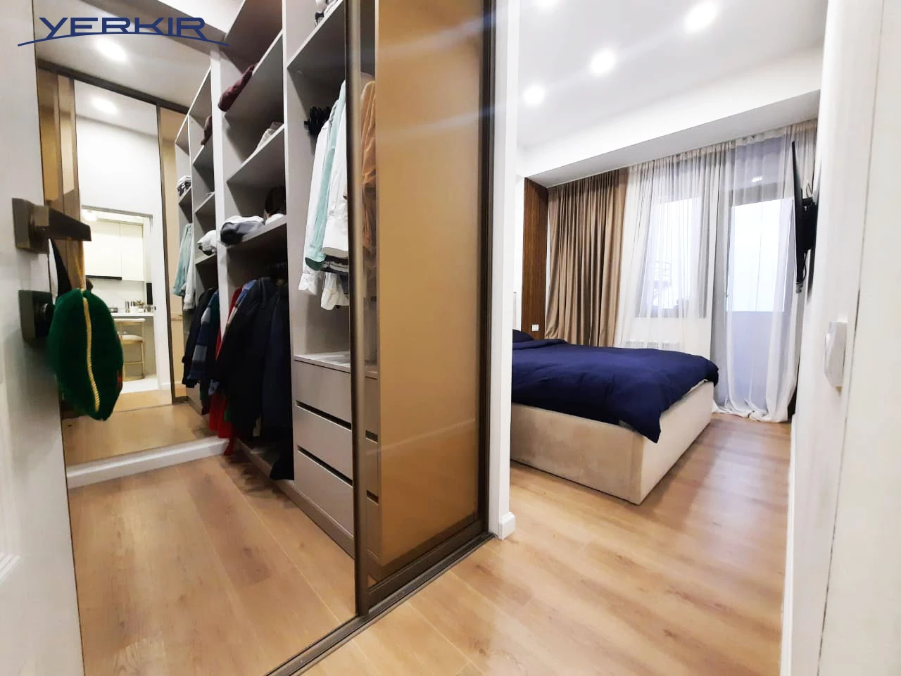 Apartments Code: 5+314686