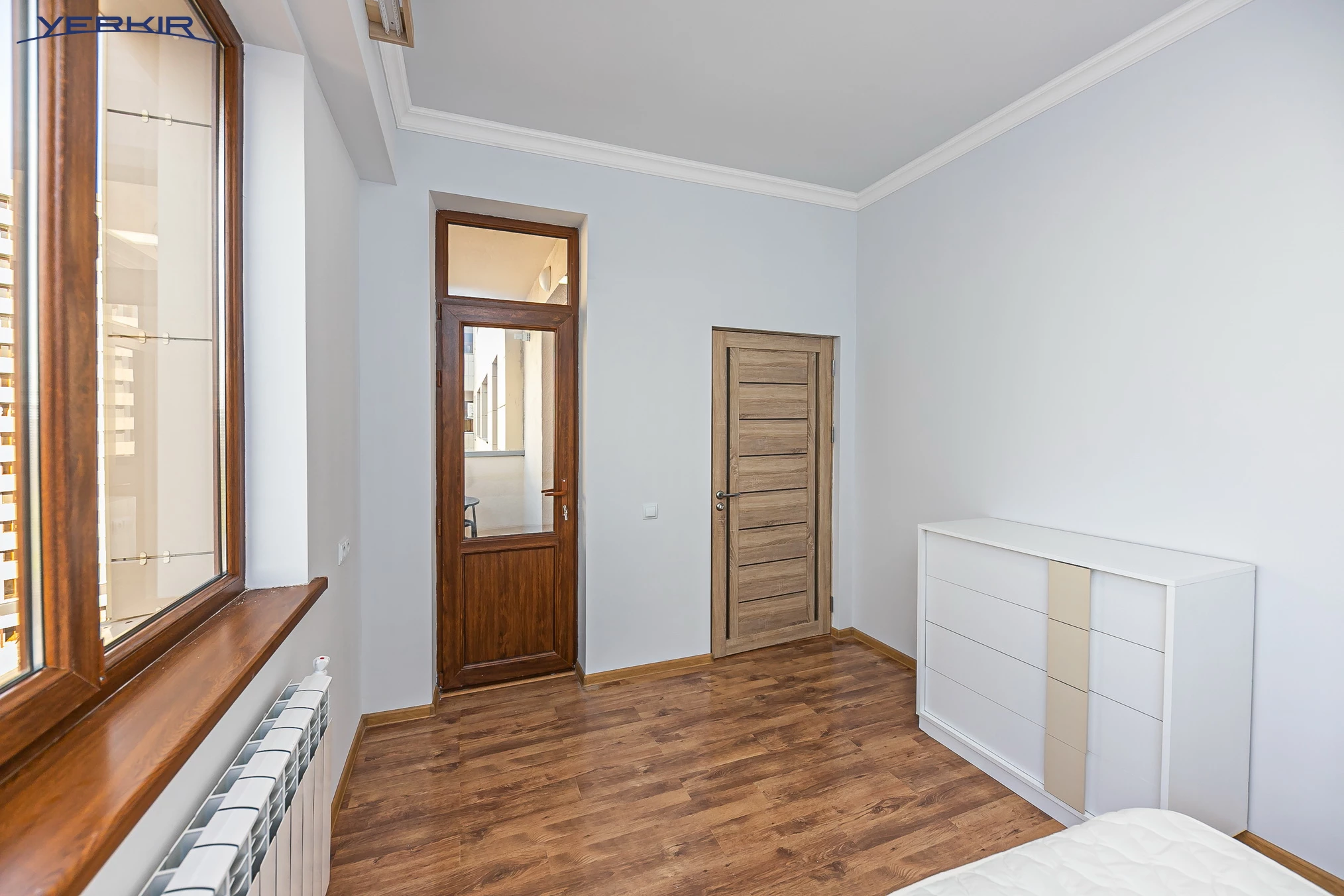 Apartments Code: 5+319240