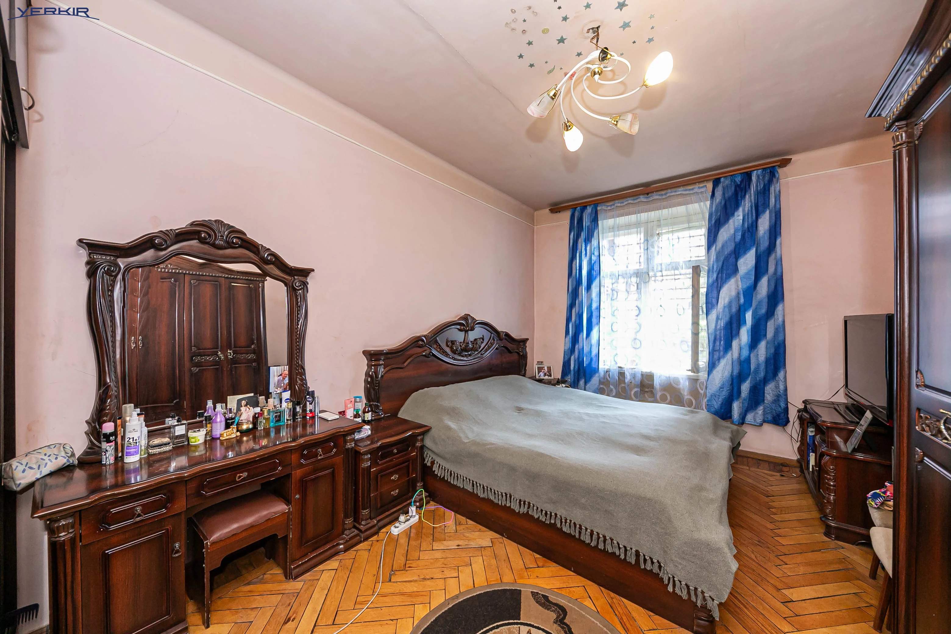 Квартиры Код 1+3810397