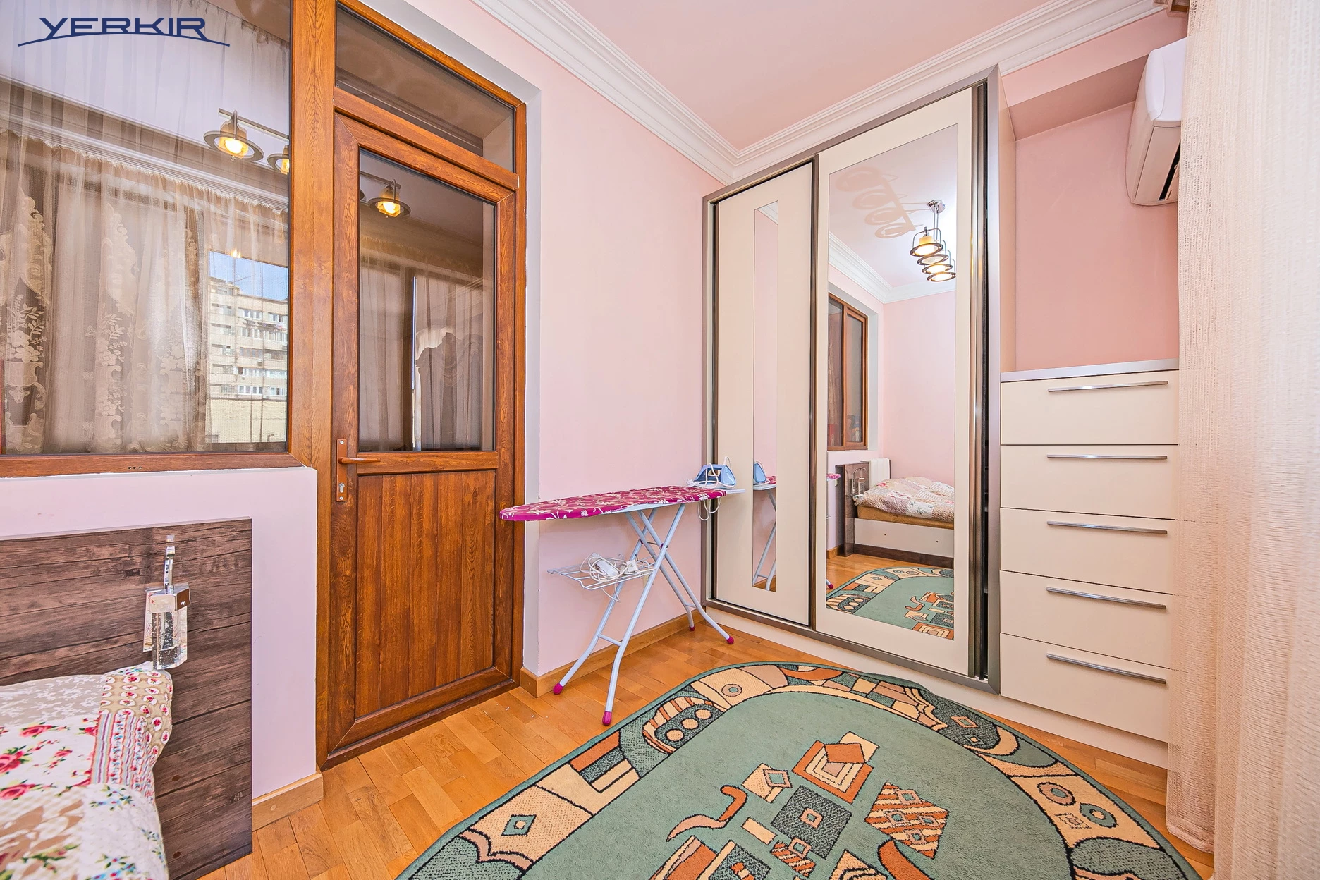 Բնակարաններ Կոդ` 1+217586