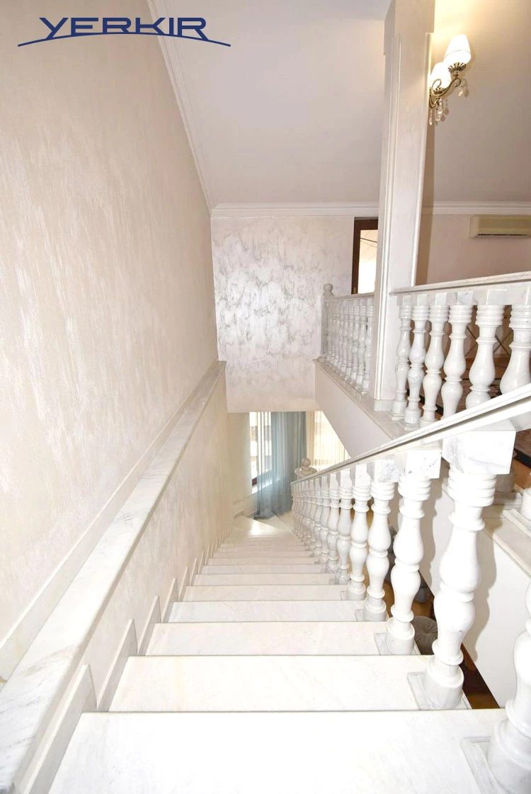 Apartments Code: 9+809035