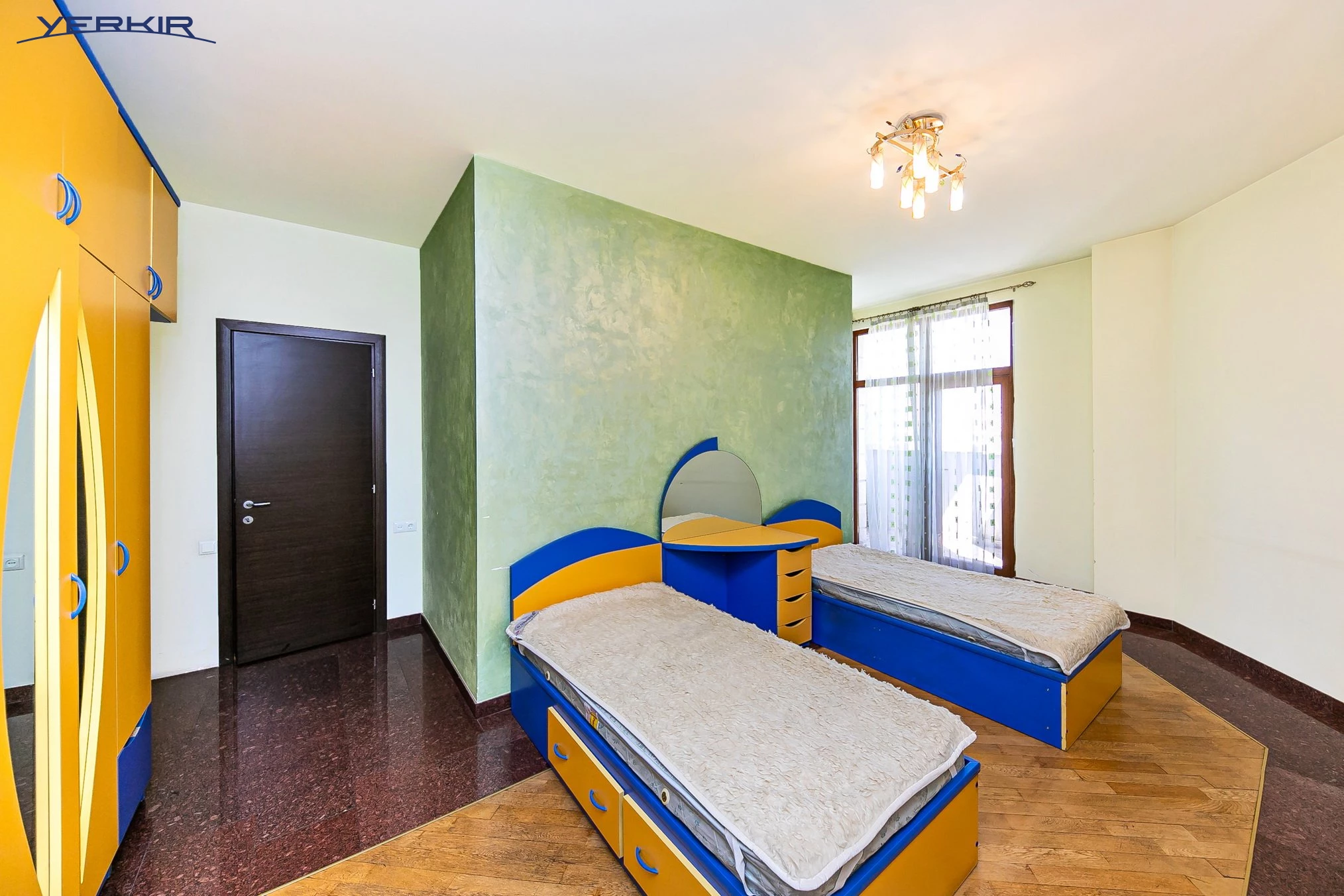 Բնակարաններ Կոդ` 9+317422