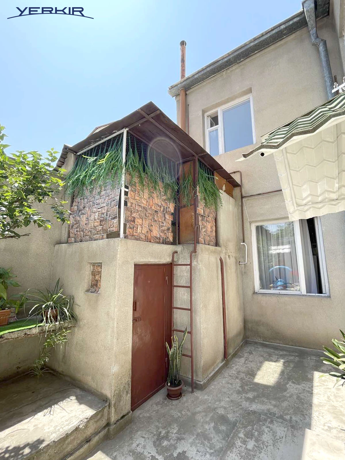 Houses Code: 3+511257