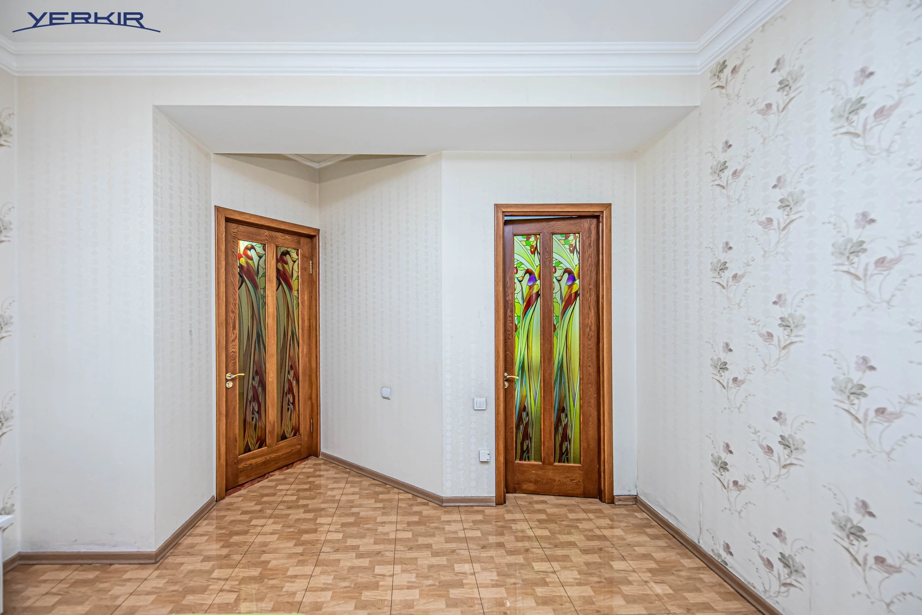 Apartments Code: 5+314879