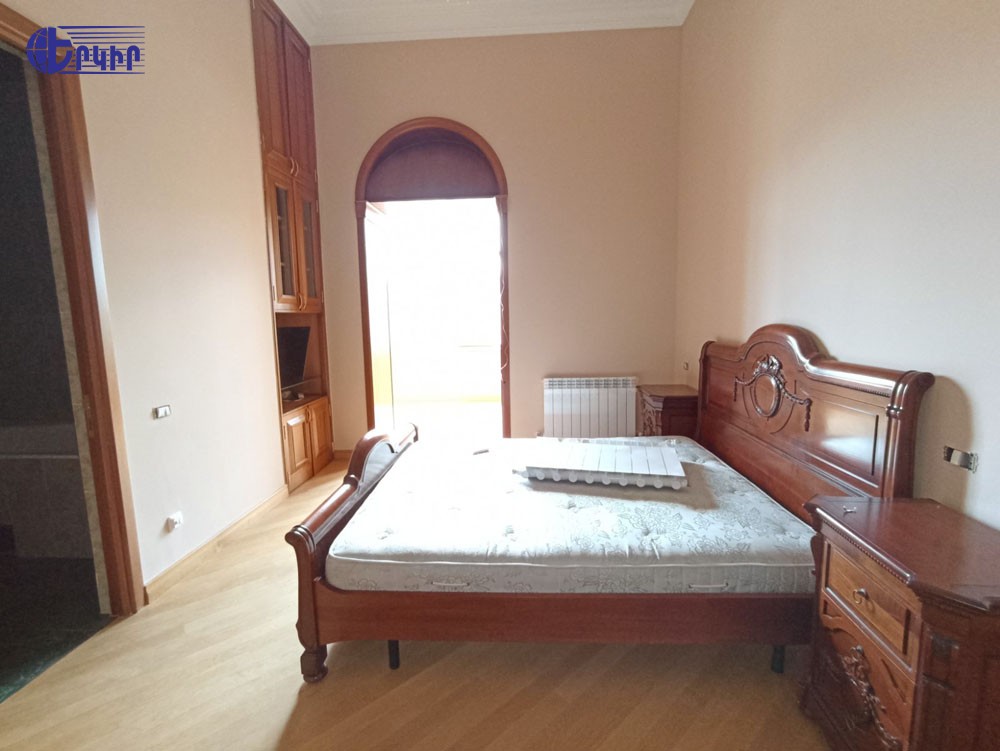 Apartments Code: 10+202742