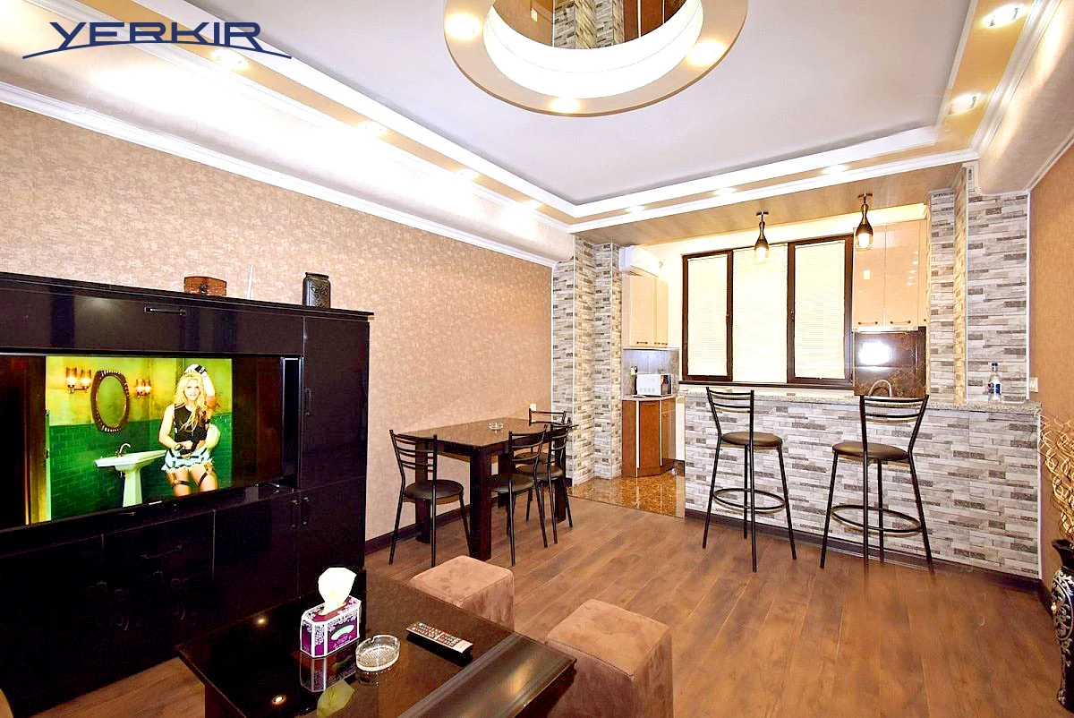 Apartments Code: 9+10112