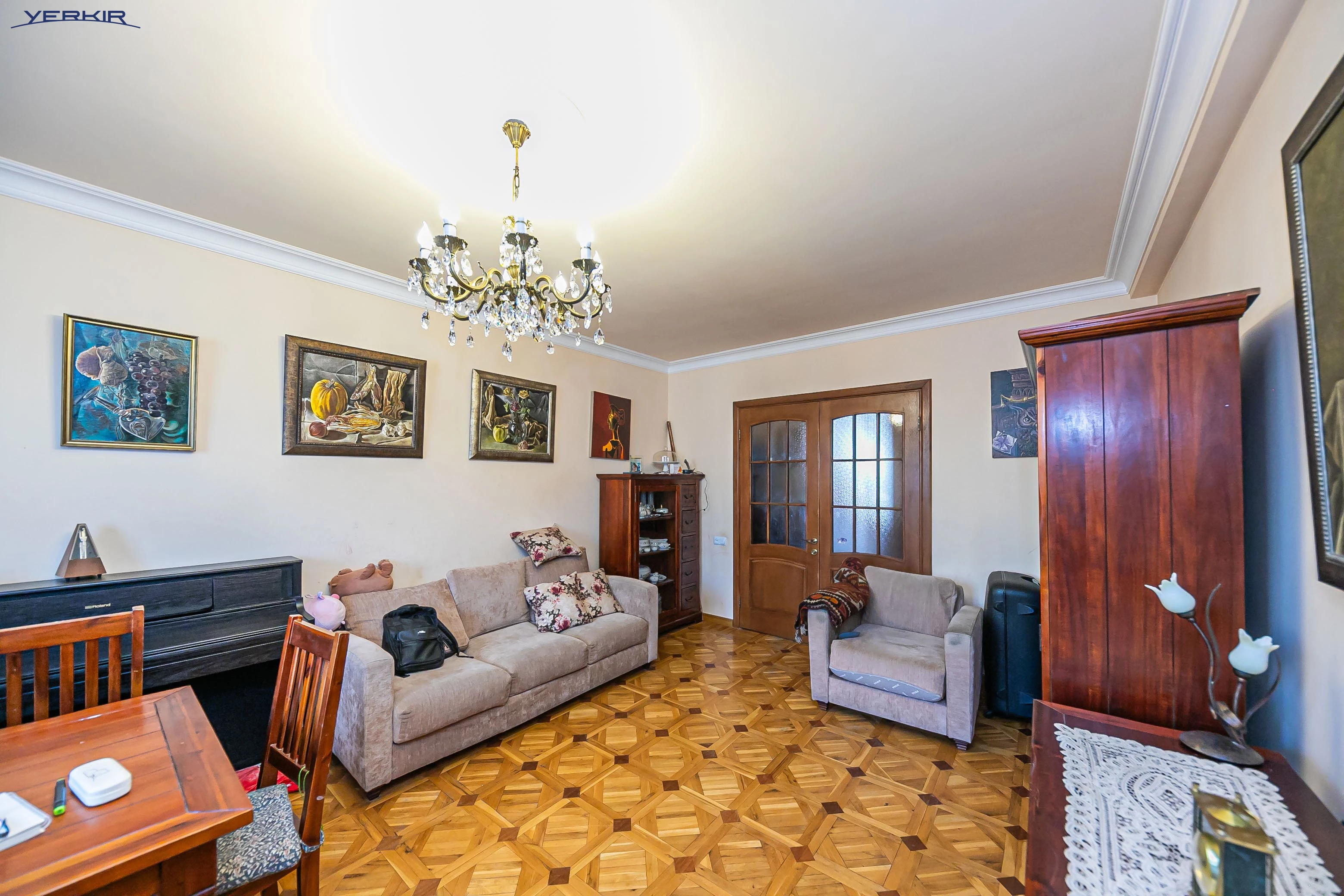 Բնակարաններ Կոդ` 9+2858223